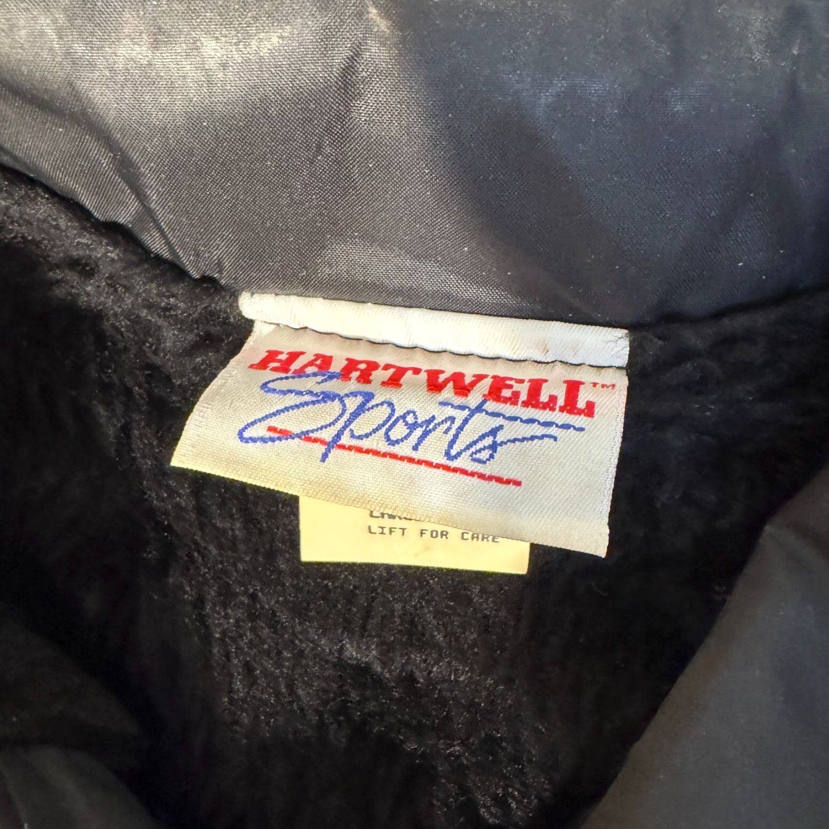 Vintage VINTAGE Hartwell Jacket Bomber L Mens L Black Nylon Lined Fleece USA Stagecoach Alaska Tour Button Front Crewneck? Size US L / EU 52-54 / 3 - 3 Thumbnail
