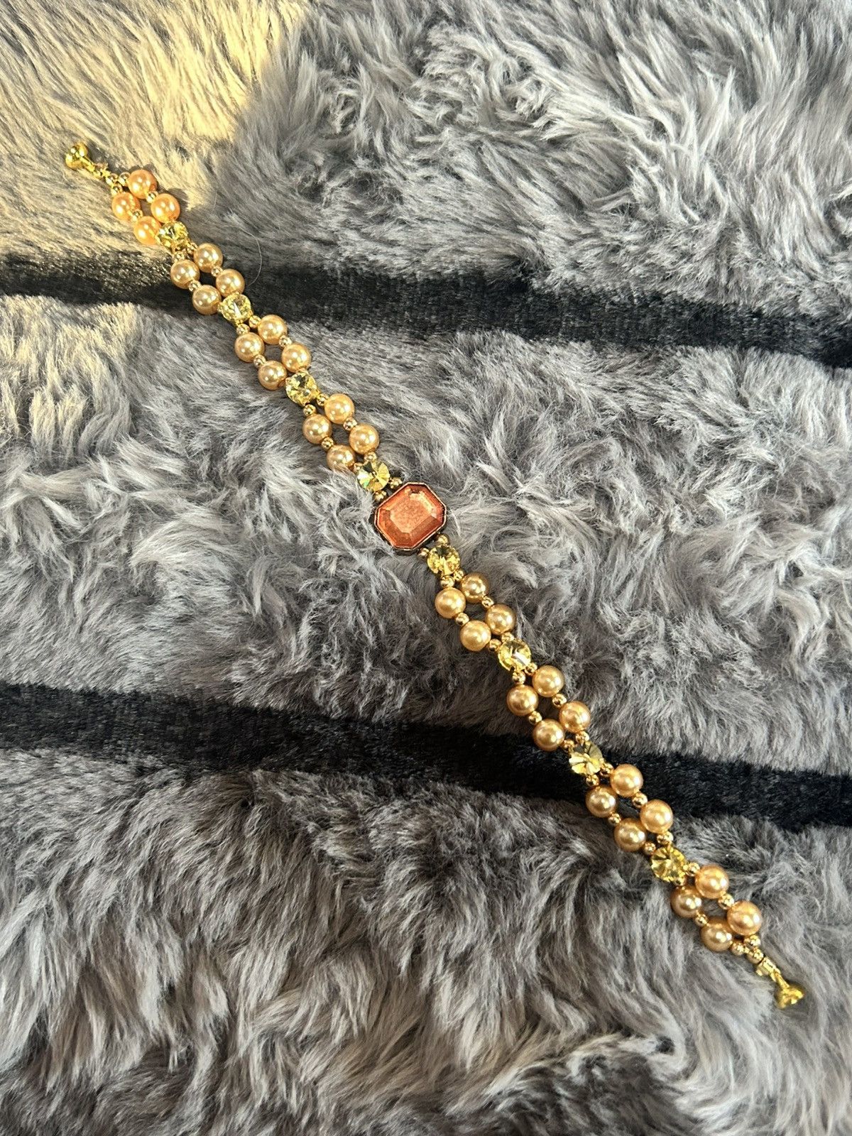 Handmade Handcrafted vintage gem citrine dome crystal pearl bracelet Size ONE SIZE - 6 Thumbnail