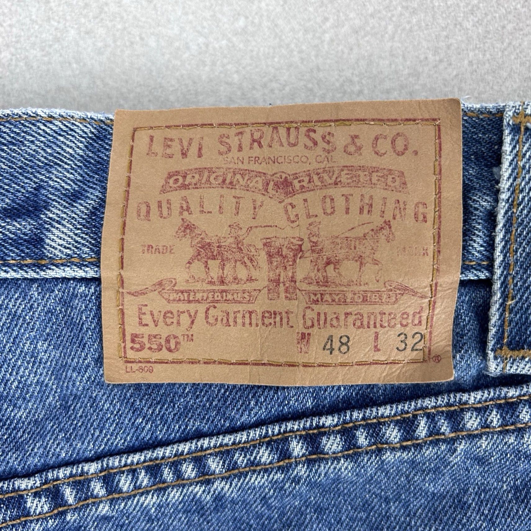 Levi's Levi's 550 Jeans Relaxed Fit W48 X L32 Made In USA Blue Cotton Inseam 32 Regular Men USA Shirt? Size US 32 / EU 48 - 5 Thumbnail