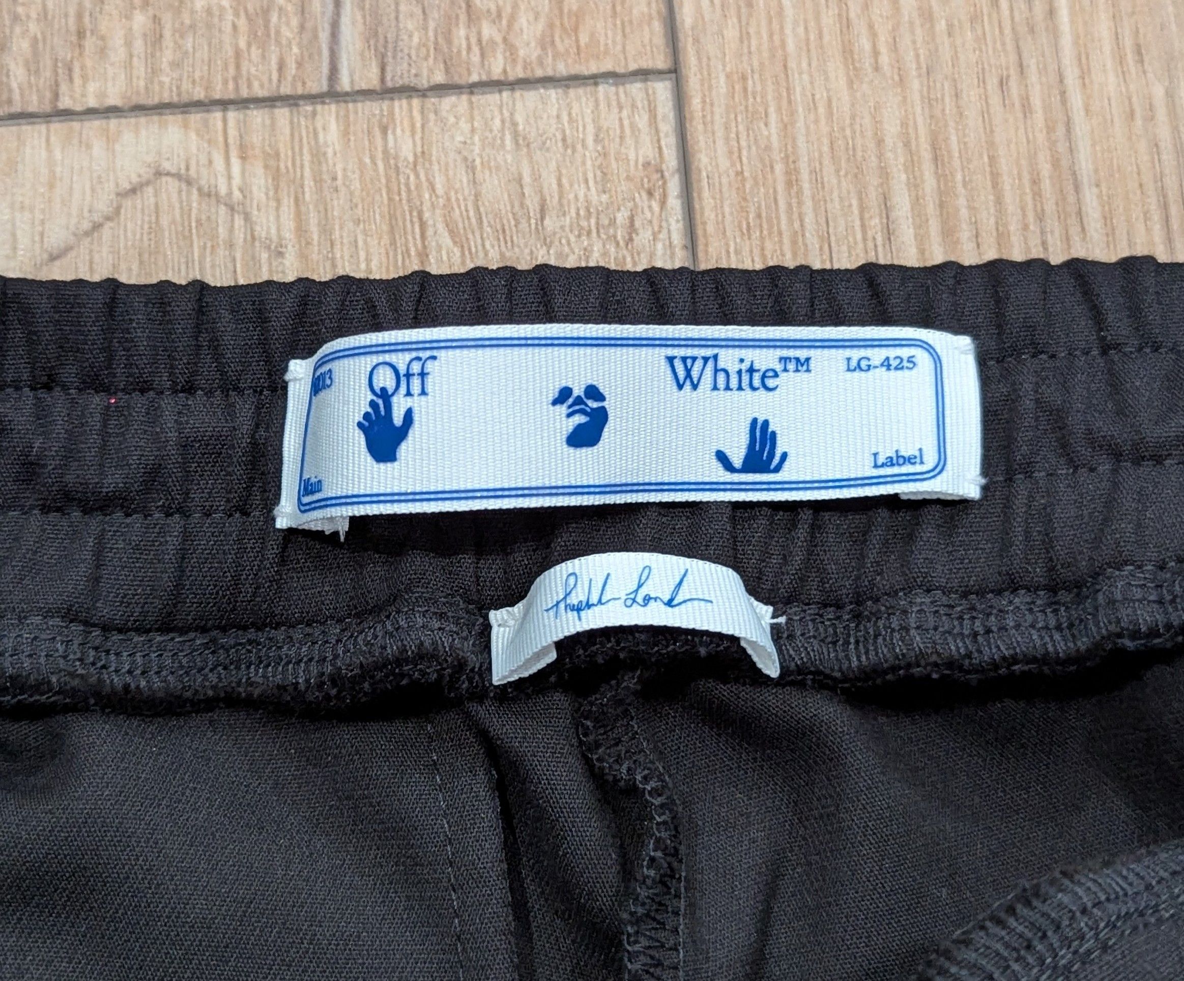 Off-White Off-White Side Taped Pintuck Pants Black/Red Small Size US 30 / EU 46 - 6 Thumbnail
