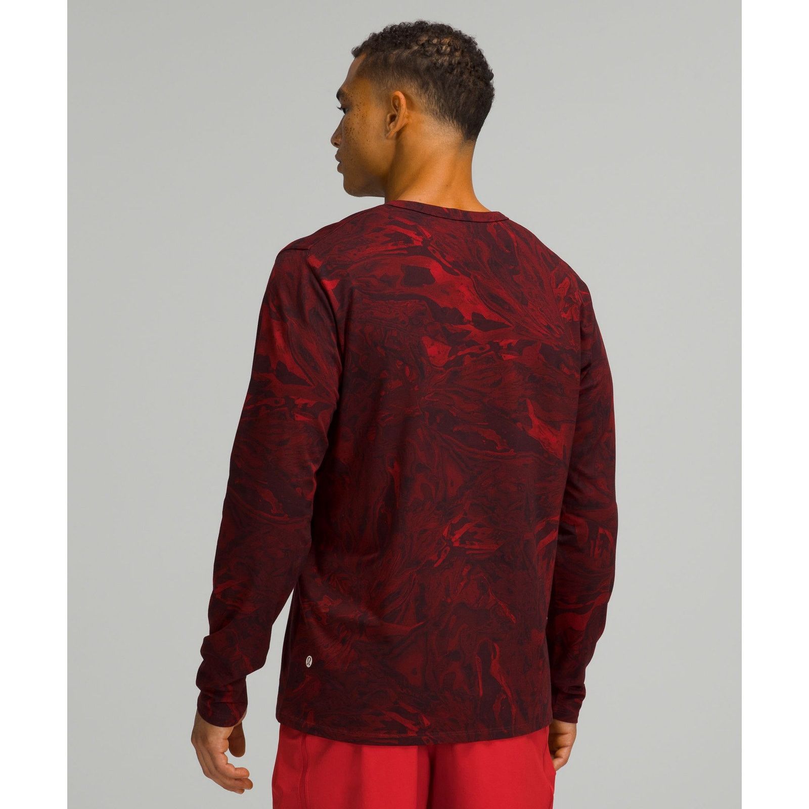 Lululemon NWOT Lululemon Team Canada Maple Leaf Long Sleeve Shirt L Size US L / EU 52-54 / 3 - 3 Thumbnail