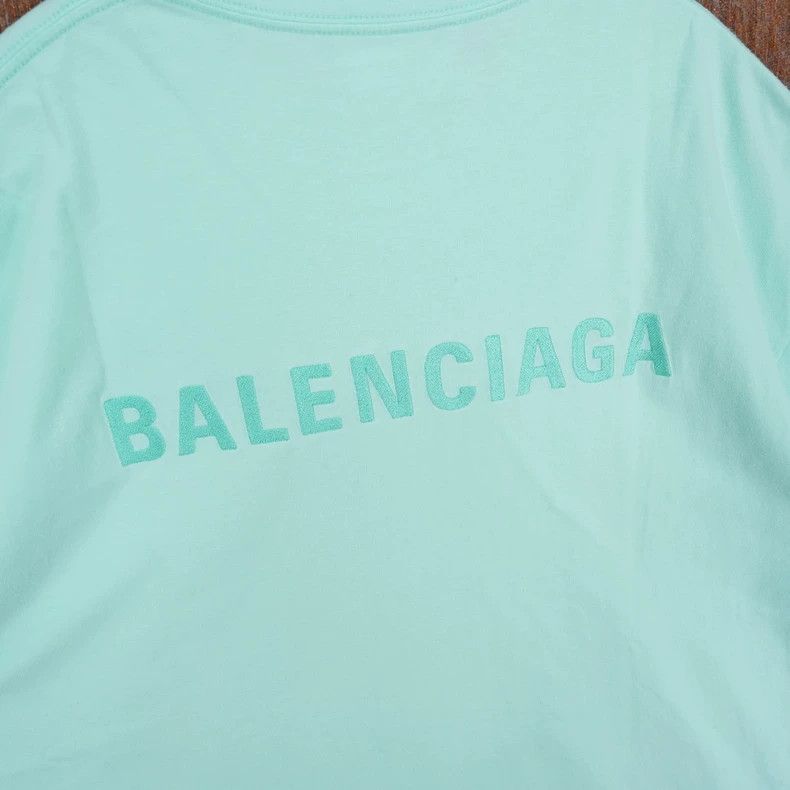 Balenciaga Balenciaga Mint green embroidered logo short sleeve T-shir Size US M / EU 48-50 / 2 - 3 Thumbnail