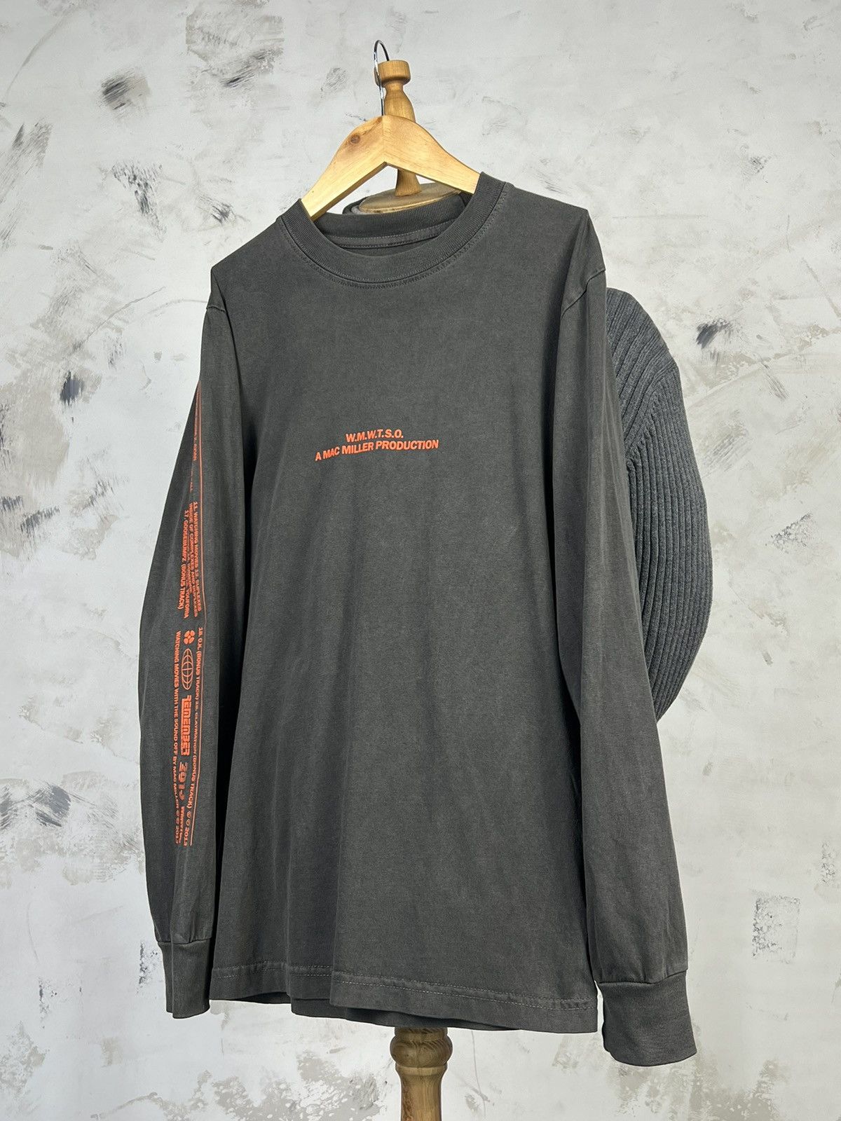 Mac Miller 2013 Mac Miller Watching Movies Long Sleeve T Shirt Size S Size US S / EU 44-46 / 1 - 1 Thumbnail