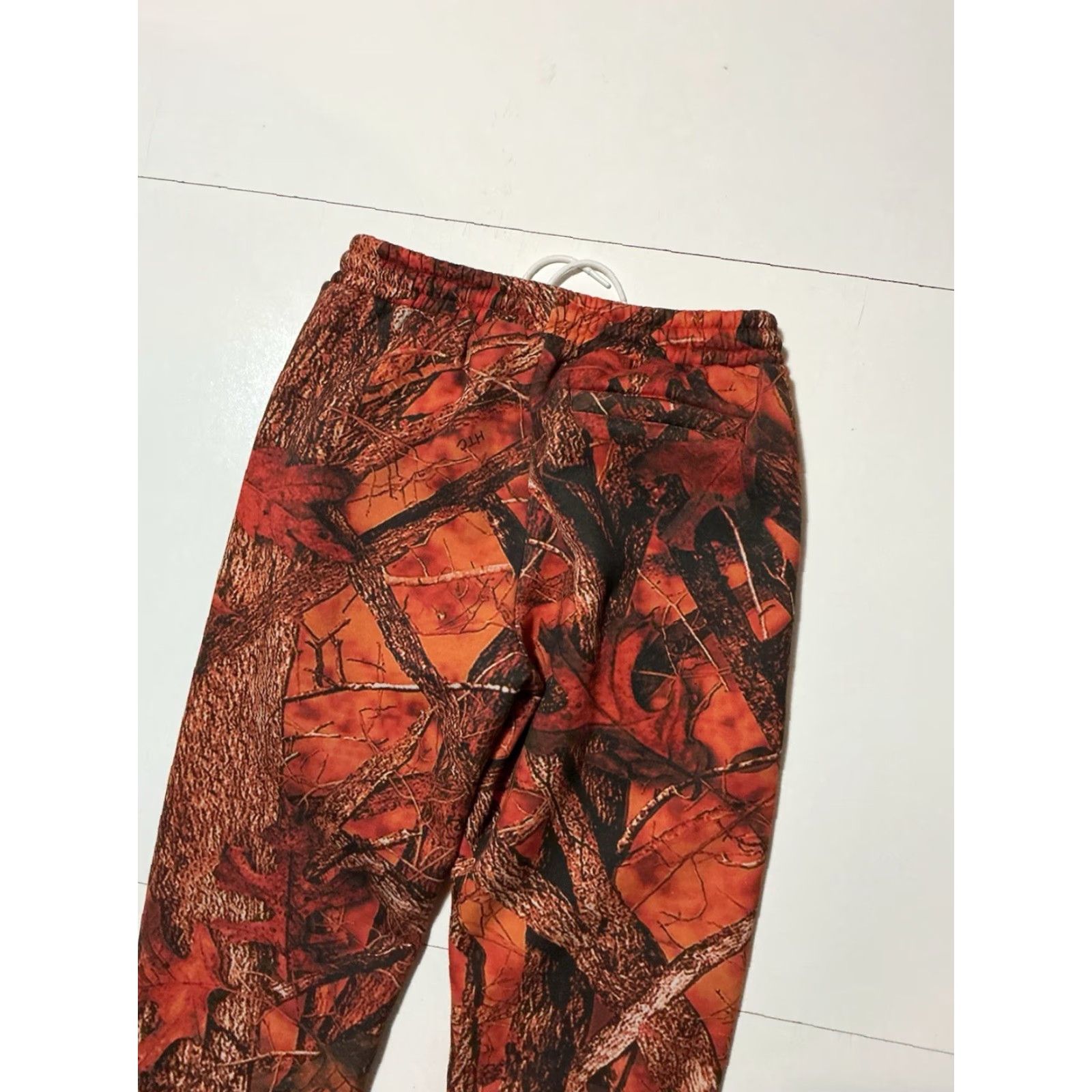 Vintage VINTAGE Rolling Loud Open The Pit OG Skull Orange Camouflage Camo Jogger Sweatpants L Mens Size US 33 - 7 Thumbnail