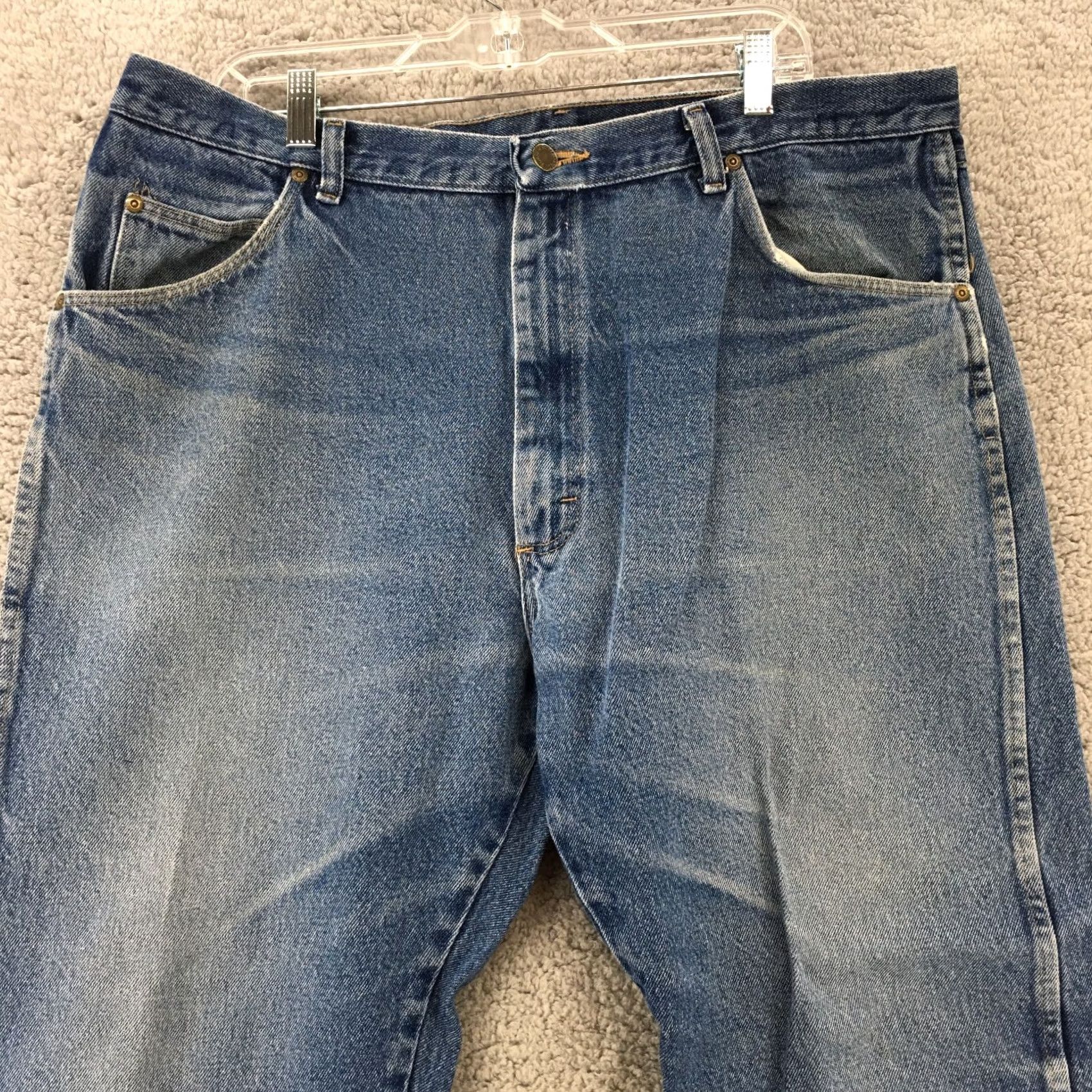Wrangler Wrangler Rugged Wear Straight Jeans Mens 40x30 Blue Light Wash Denim Zip Fly Size US 40 / EU 56 - 2 Thumbnail