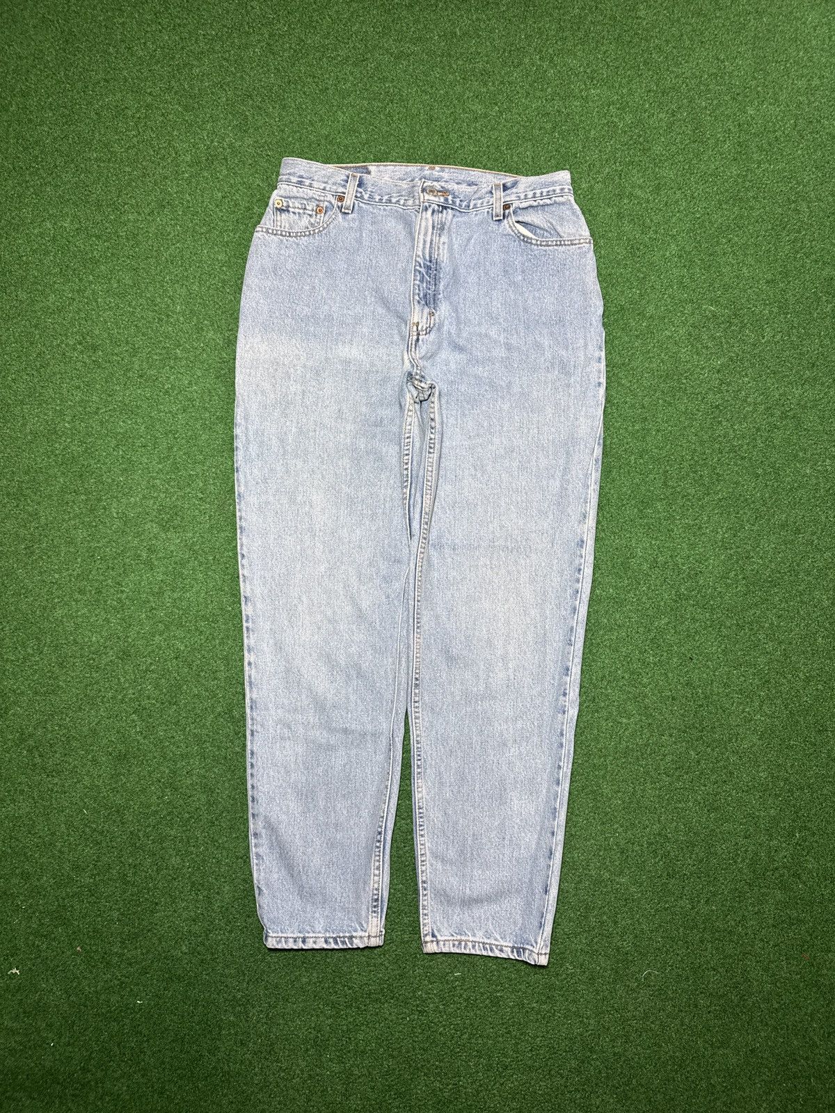Levi's Vintage Clothing Vintage Levi’s 550 Relaxed Taper 16 32x30 Light Wash Jeans Size 38" / US 16 / IT 52 - 3 Thumbnail