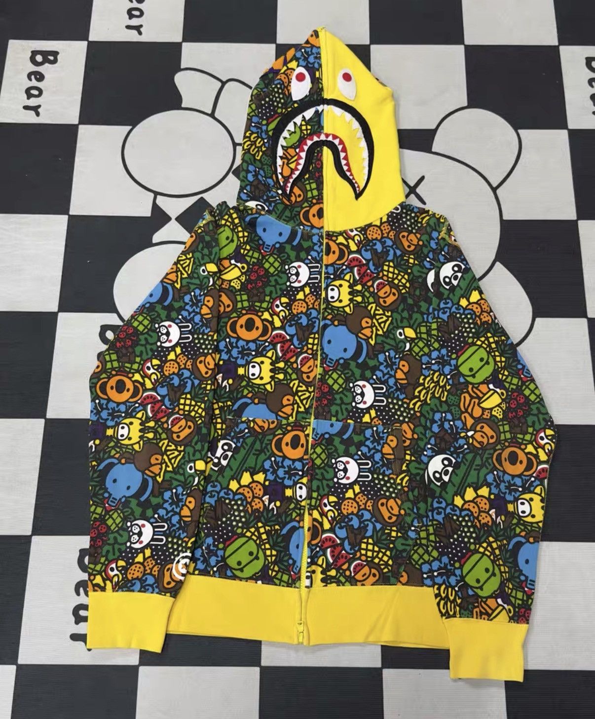 Bape BAPE Shark Head Hooded Jacket K5 Size US XXL / EU 58 / 5 - 1 Thumbnail