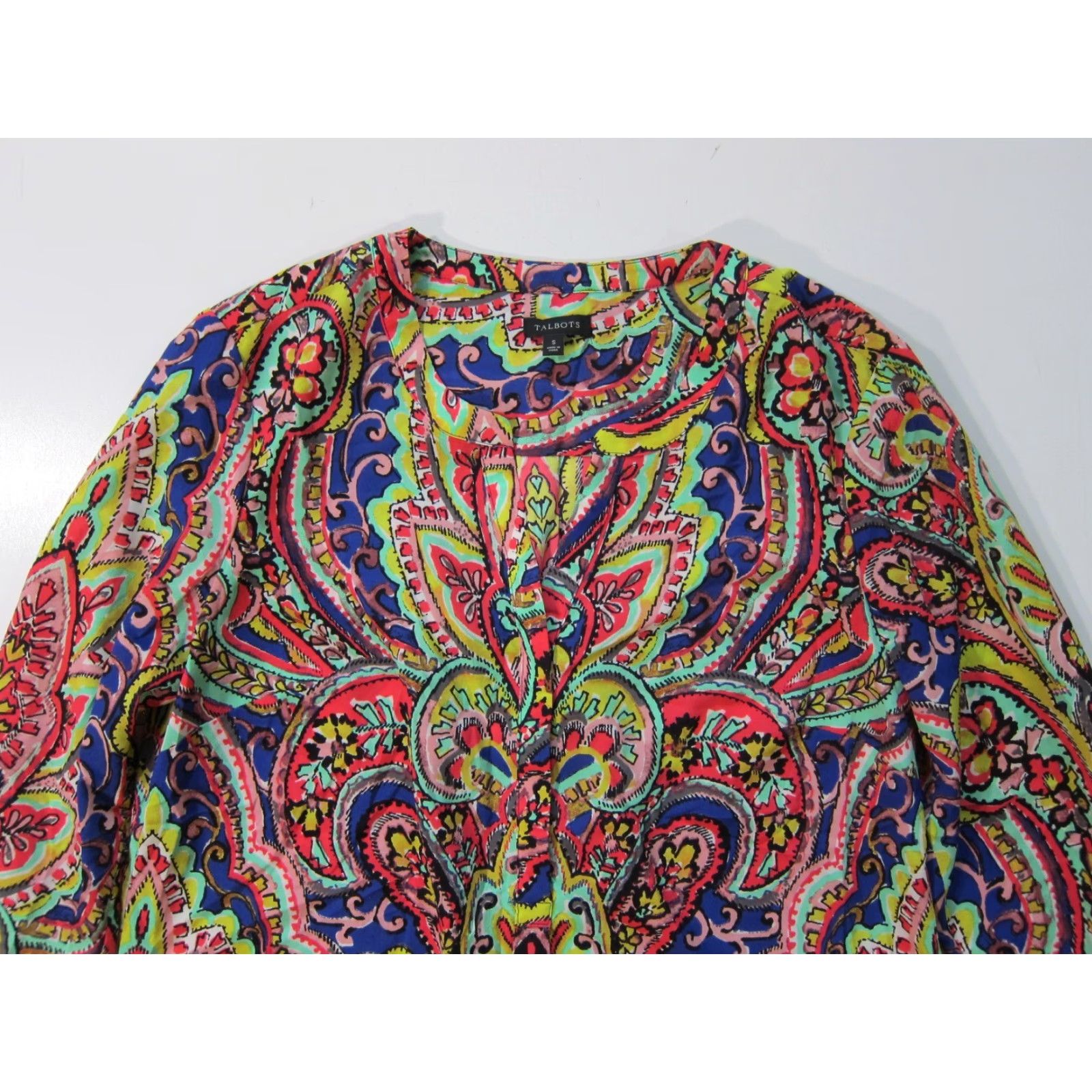 Talbots Talbots Blouse Women Small Green Retro Floral Long Sleeve V-Neck Top Size S / US 4 / IT 40 - 3 Thumbnail