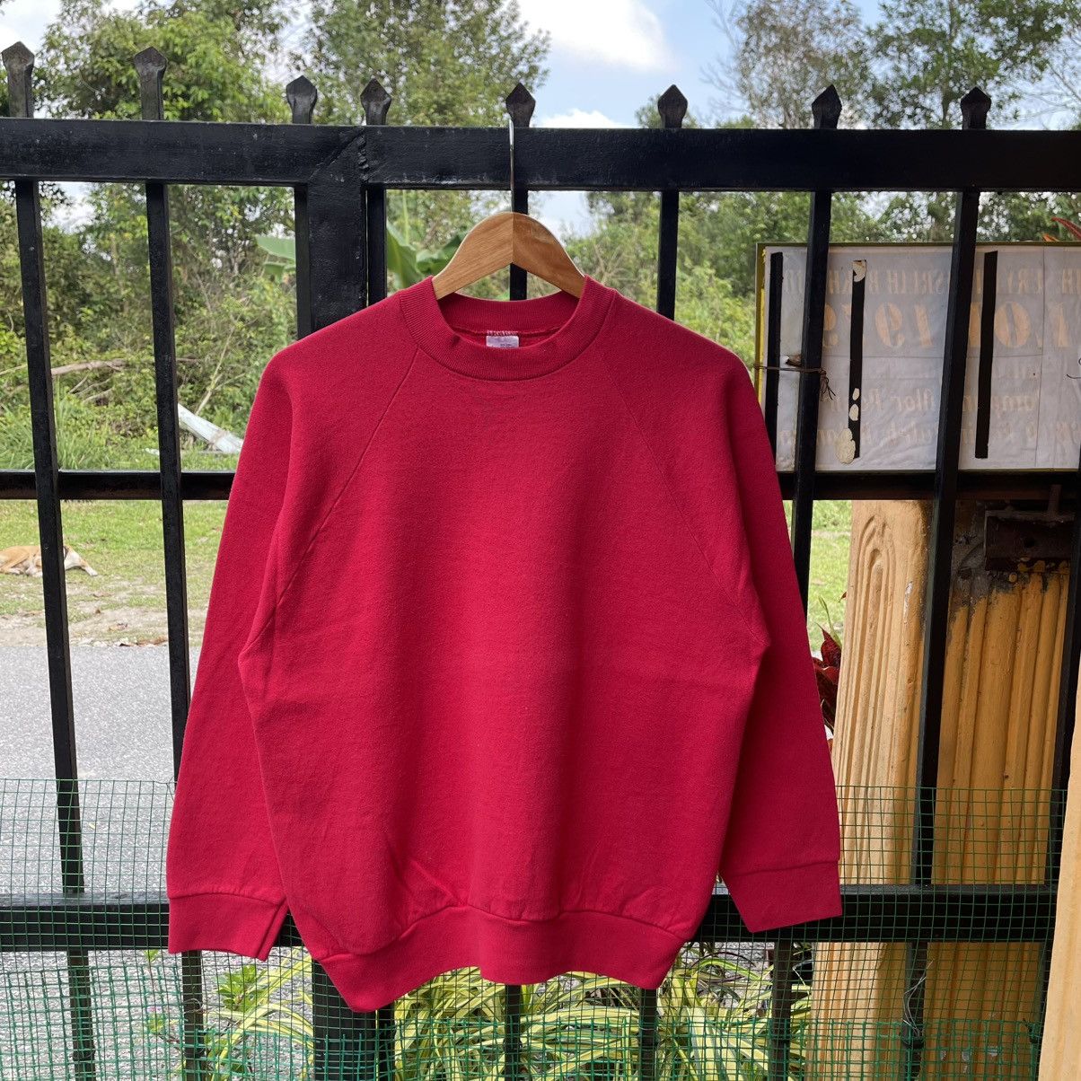Fruit Of The Loom 🔥Vintage 90s Fruit Of The Loom Minimalist Plain Sweatshirts Size US M / EU 48-50 / 2 - 1 Thumbnail