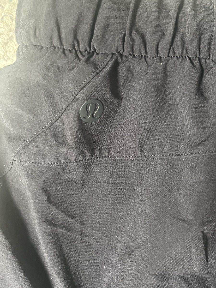 Lululemon Lululemon Shorts Womens 6 Running Size 28" / US 6 / IT 42 - 4 Thumbnail