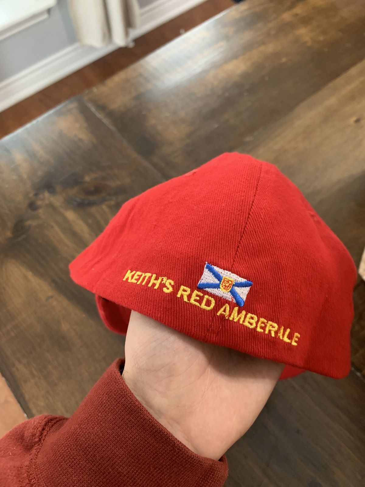Vintage Alexander Keith’s ‘Red Amber Ale’ Cap Size ONE SIZE - 2 Thumbnail