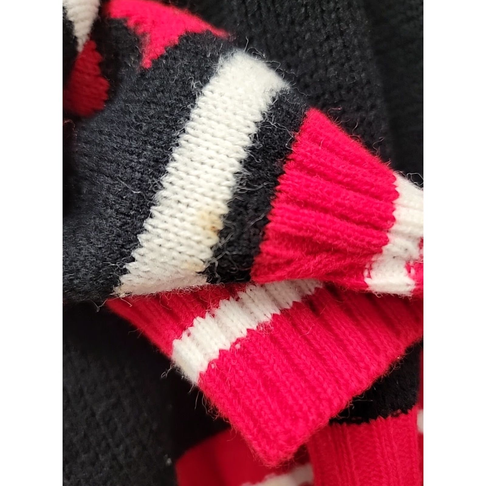 Vintage VINTAGE Knitwaves Ugly Christmas Sweater womens XL-2XL Pullover Long Sleeve Mock Neck Christmas 27 Chest 25 Length Black Red Green White Womens Size XL / US 12-14 / IT 48-50 - 6 Thumbnail