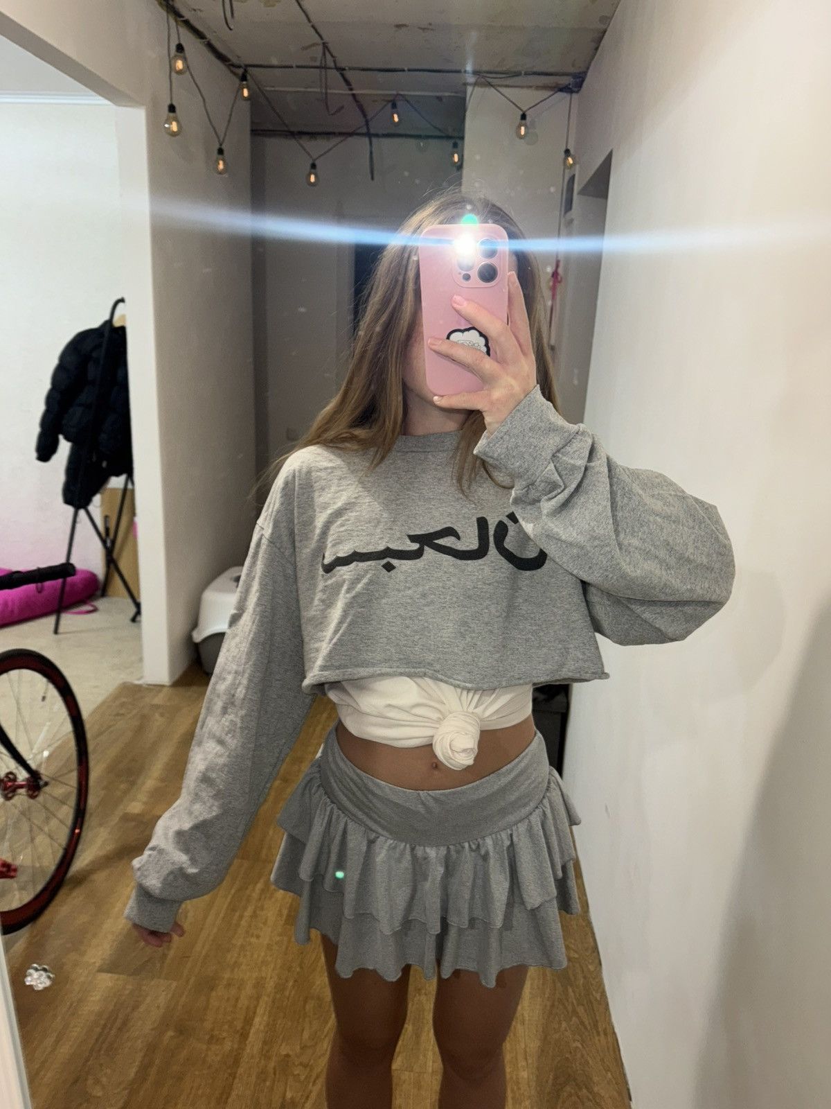 SUPREME WMNS ARABIC LOGO CROPPED LONG SLEEVE