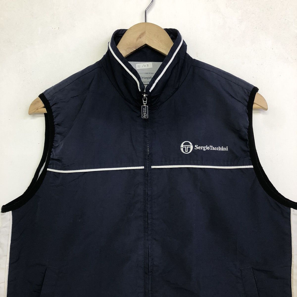 Sergio Tacchini Sergio Tacchini Simple Vest Light Jacket Size US S / EU 44-46 / 1 - 4 Thumbnail