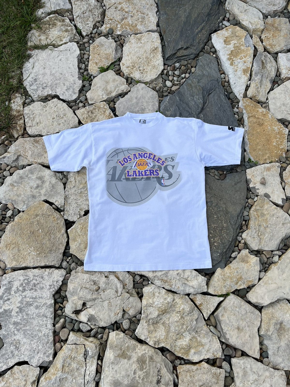 NBA × Starter × Vintage Vintage Starter Los Angeles Lakers y2k NBA tee t-shirt retro Size US L / EU 52-54 / 3 - 1 Thumbnail
