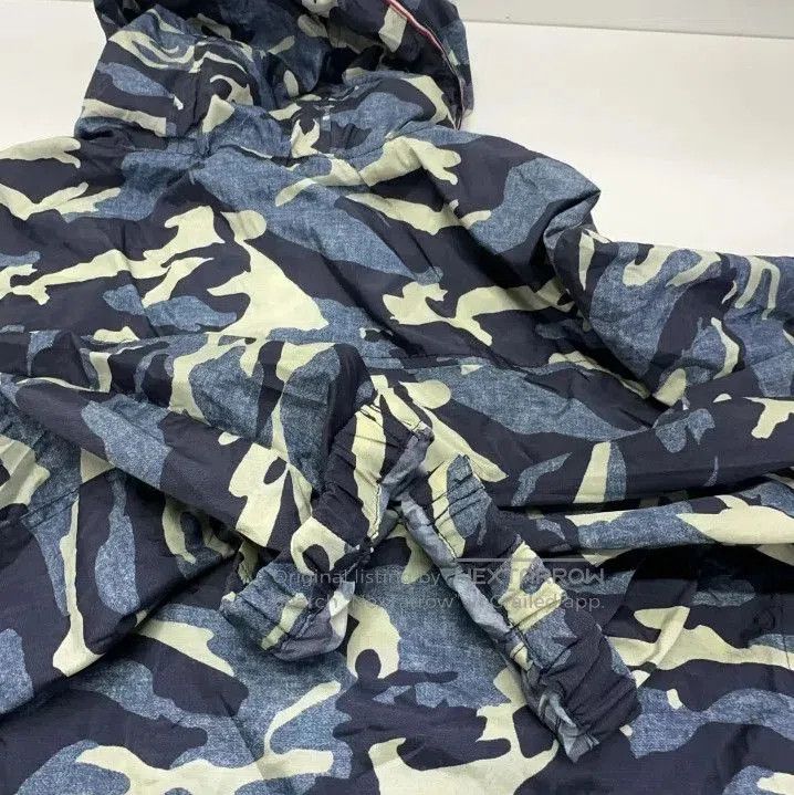 Moncler Moncler Camo Hooded Zip Long. Size US L / EU 52-54 / 3 - 7 Thumbnail