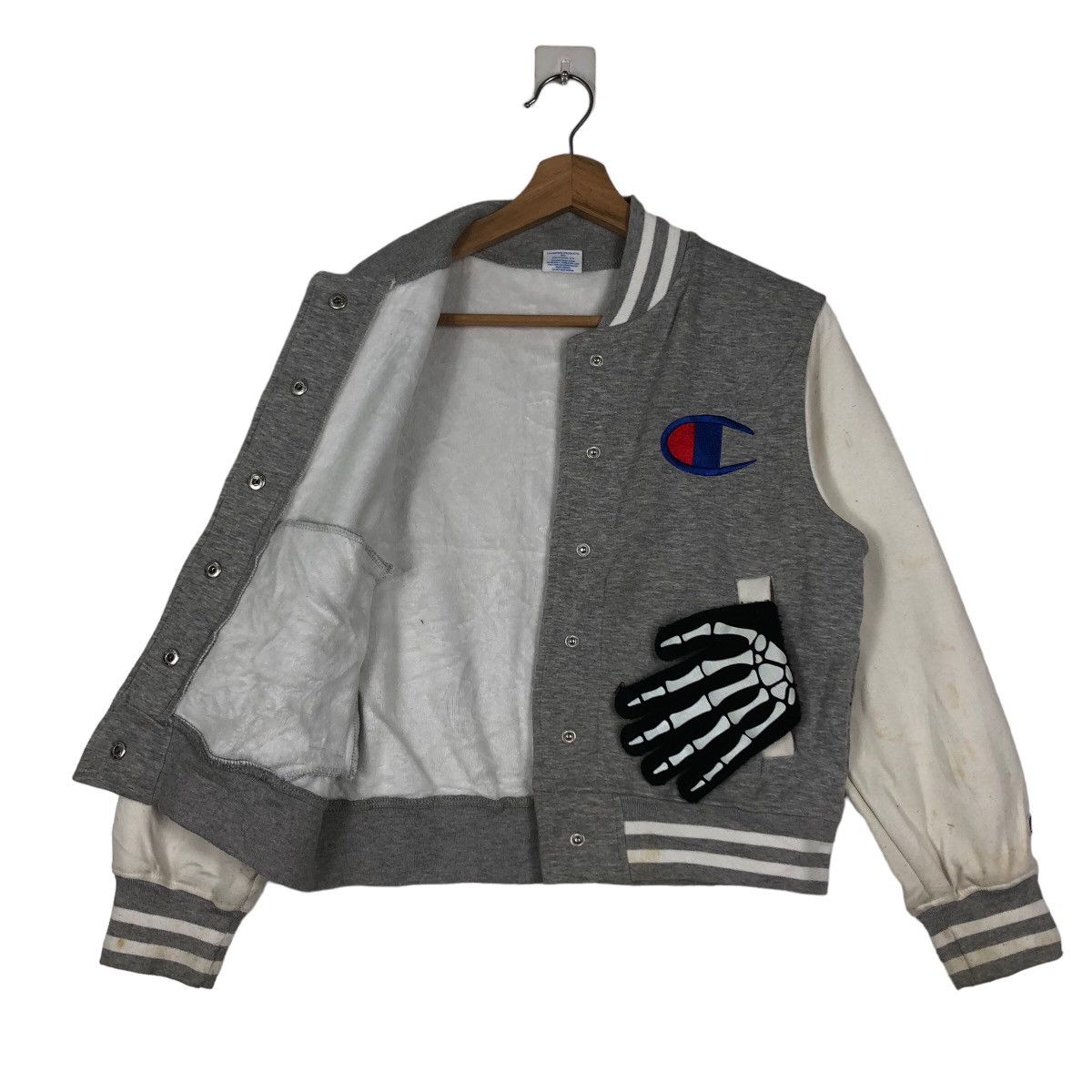 Japanese Brand For Girls Vintage Bomber Jacket Champion Spell Out Big Logo Size US M / EU 48-50 / 2 - 9 Thumbnail