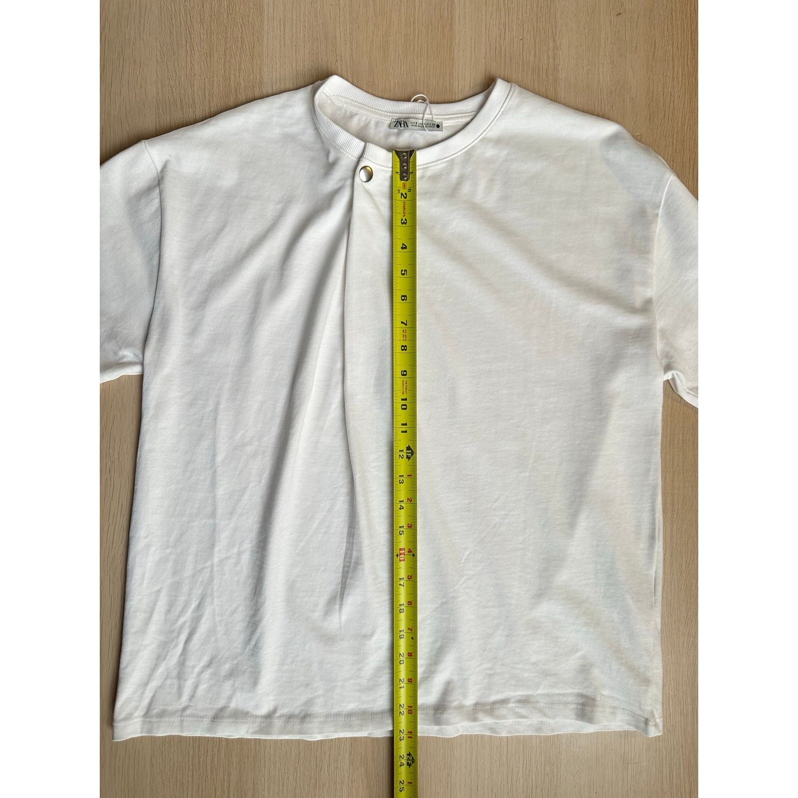 Zara White Zara T-Shirt with Silver Button - Size S - New Size S / US 4 / IT 40 - 5 Thumbnail
