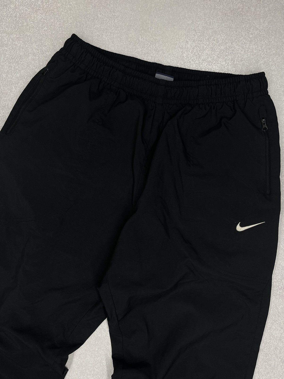 Nike × Nike ACG × Vintage Vintage Nike Nylon Black Sweatpants Drill Y2K ACG TN Size US 34 / EU 50 - 3 Thumbnail