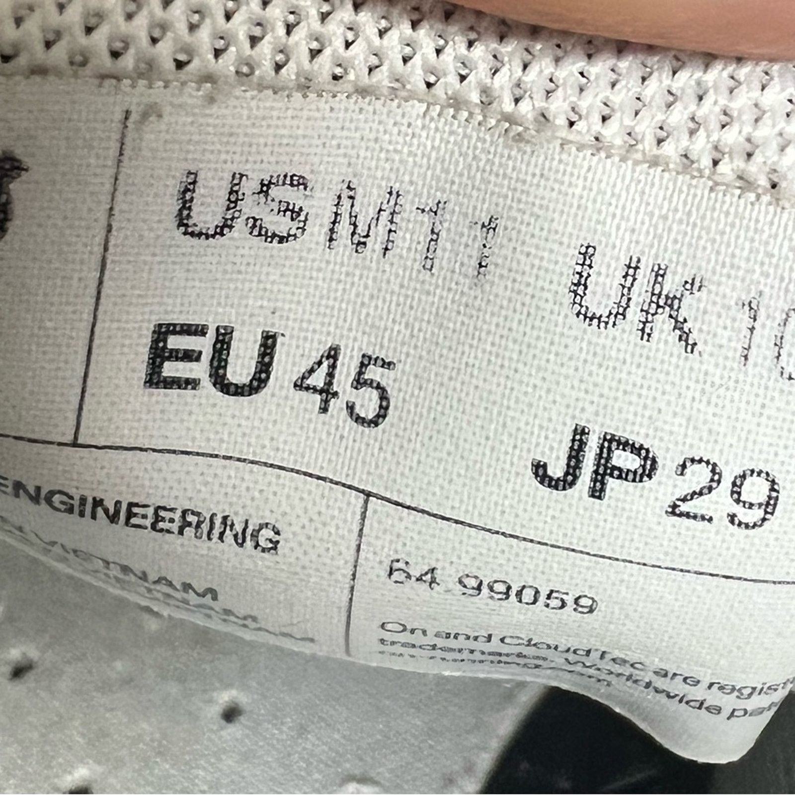 On SIZE 11 Men's ON CLOUD CLOUDVISTA Glacier Running Shoes Size US 11 / EU 44 - 8 Thumbnail