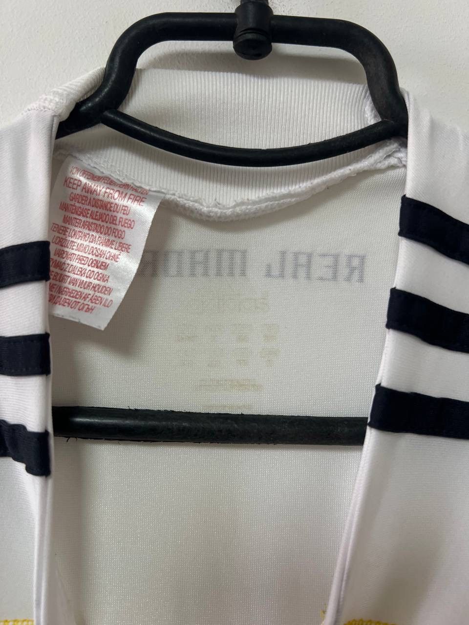 Adidas Real Madrid 2009/2010 Home Soccer Football Shirt Adidas M Size US M / EU 48-50 / 2 - 9 Thumbnail