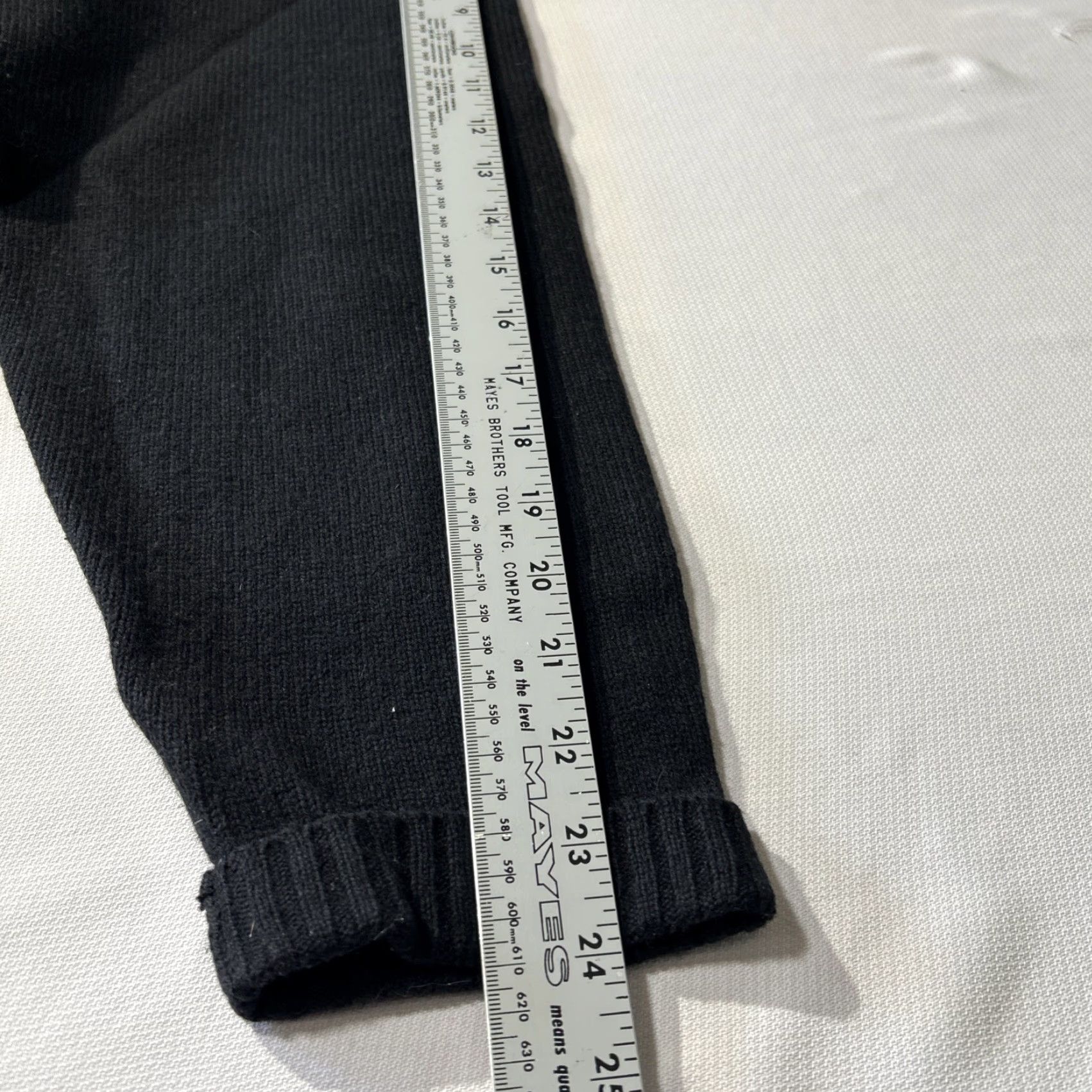 Orvis ORVIS Men’s 90% Lambswool 10% Cashmere Crew Neck Black Sweater XL Pullover Knit Sportswear Classic Casual All Seasons Lightweight Long Sleeve Navy? Size US XL / EU 56 / 4 - 6 Thumbnail