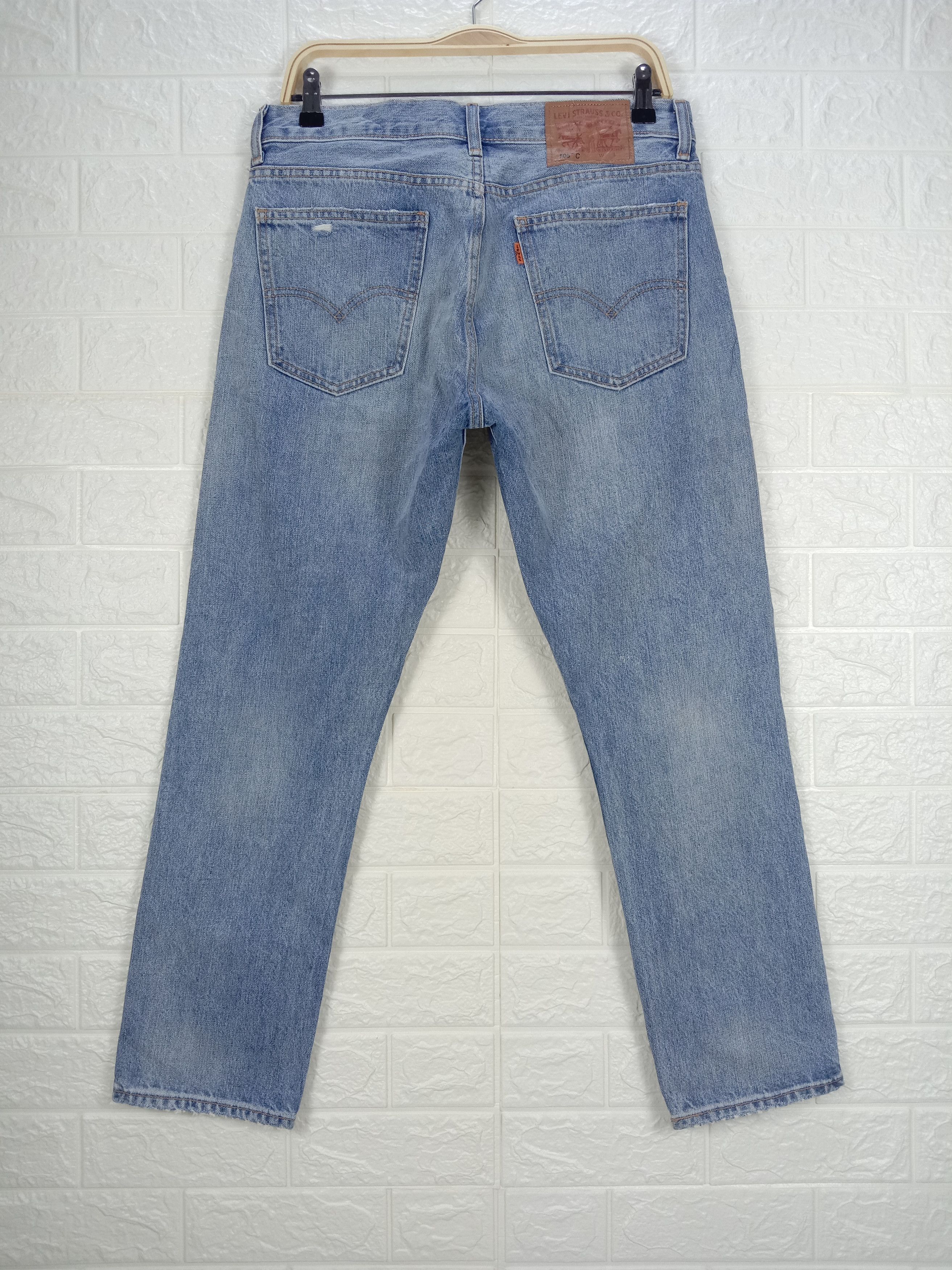 Levi's Vintage Levi's 505 Orange Tab Jeans Light Wash Ripped Denim Size US 30 / EU 46 - 5 Thumbnail