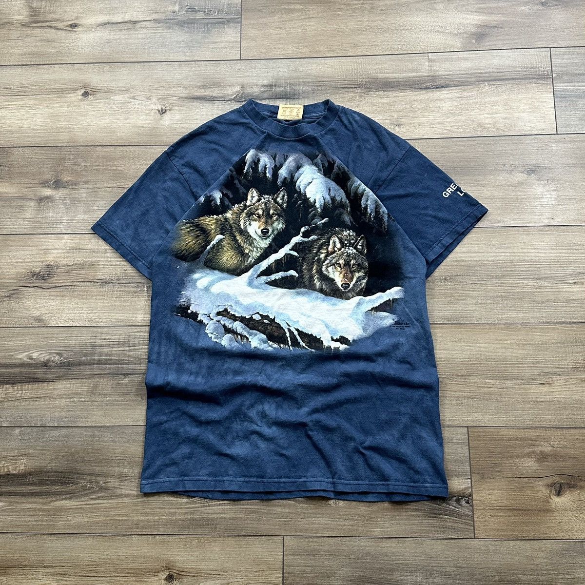The Mountain Vintage 1999 The Mountain Wolves in the Snow Graphic Tee Size US L / EU 52-54 / 3 - 1 Thumbnail