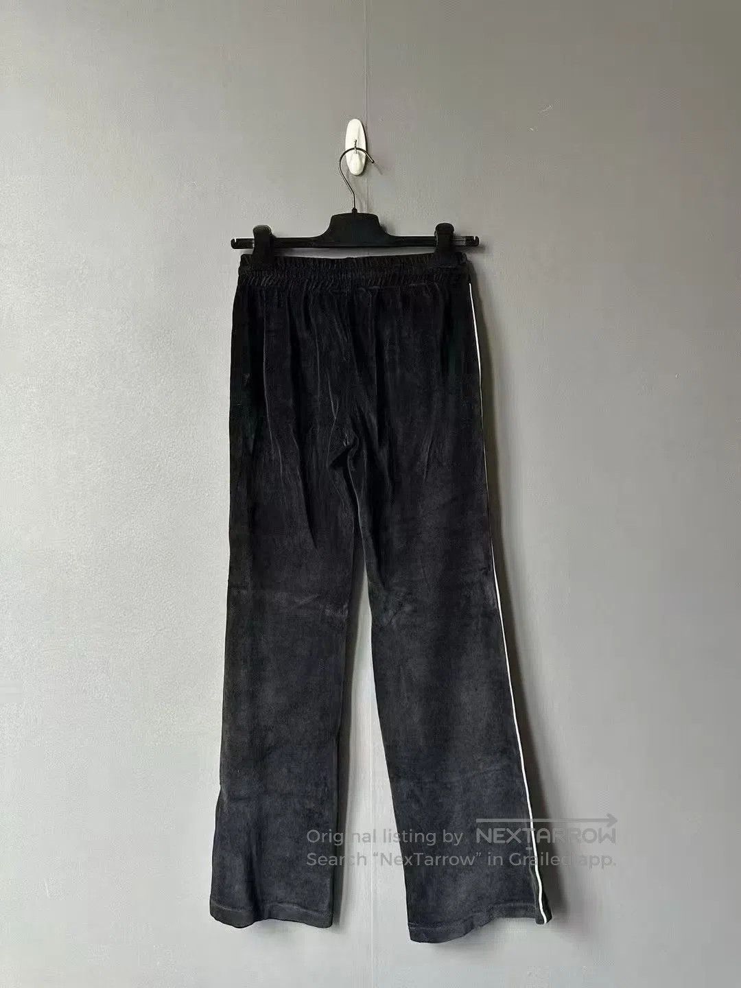 Celine CELINE size XS Black Velvet Trousers| Size US 27 - 2 Thumbnail