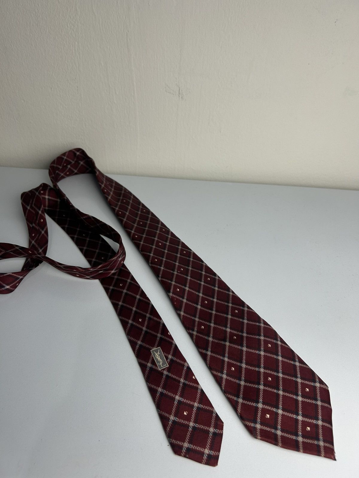 Yves Saint Laurent YvesSaintLaurent Size ONE SIZE - 1 Thumbnail