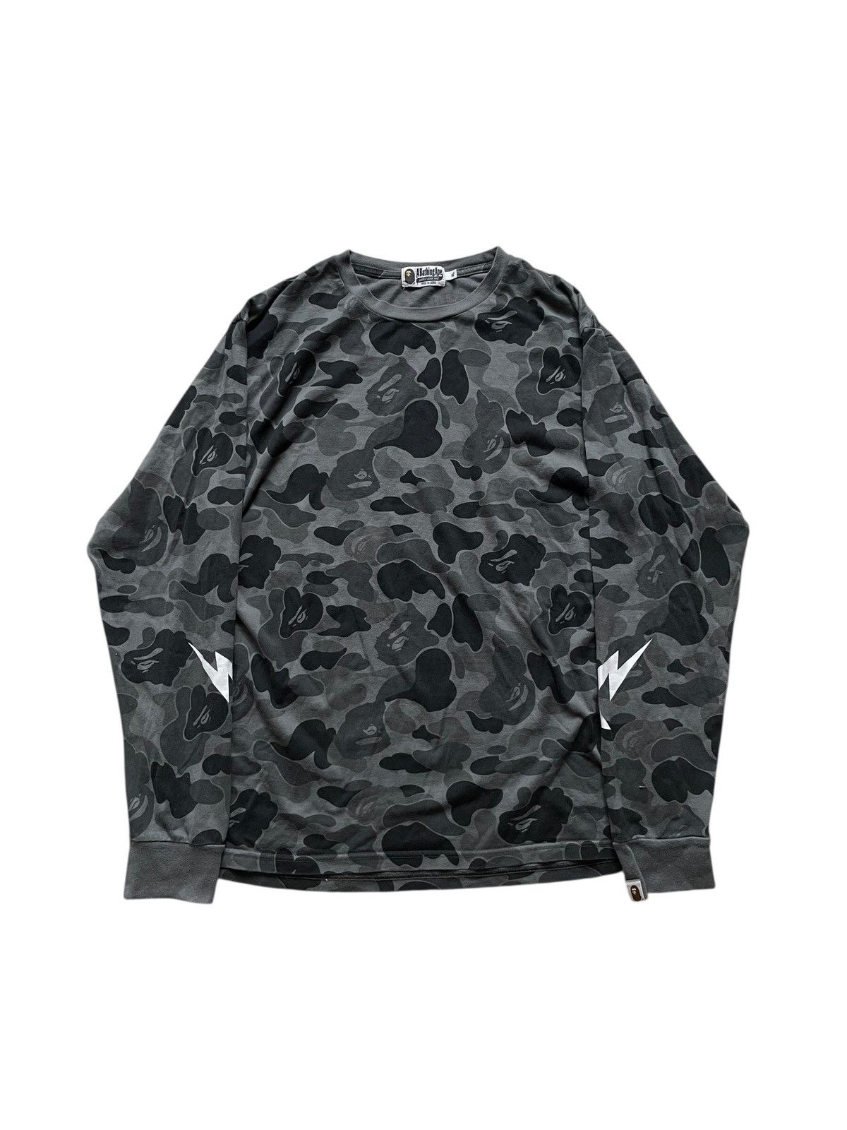 Bape A bathing ape BAPE grey camo longsleeve size L , bape Shark Size US XL / EU 56 / 4 - 1 Thumbnail