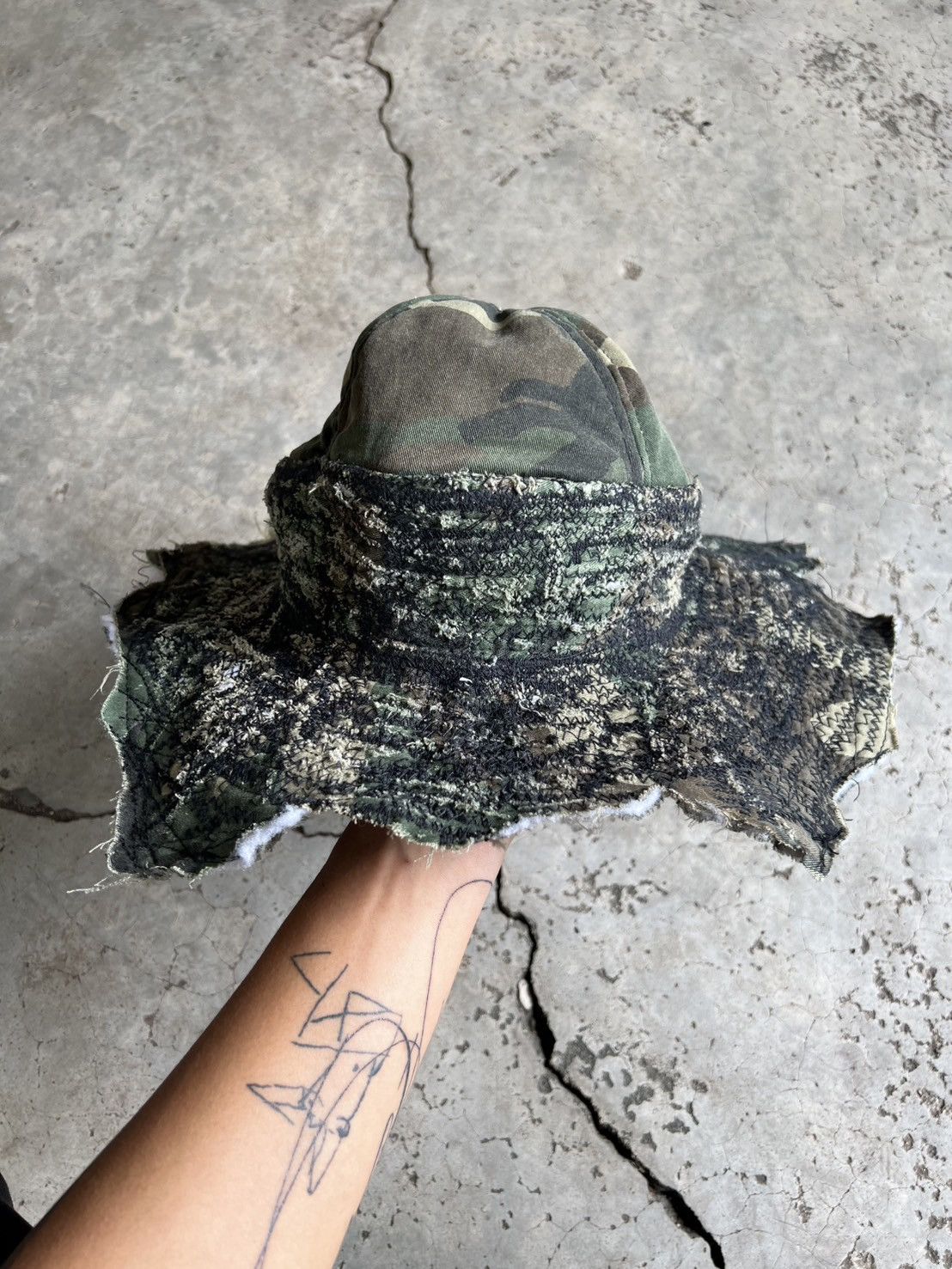 Other Camo Patchwork Bucket Hat Vintage Military Distressed Size ONE SIZE - 3 Thumbnail