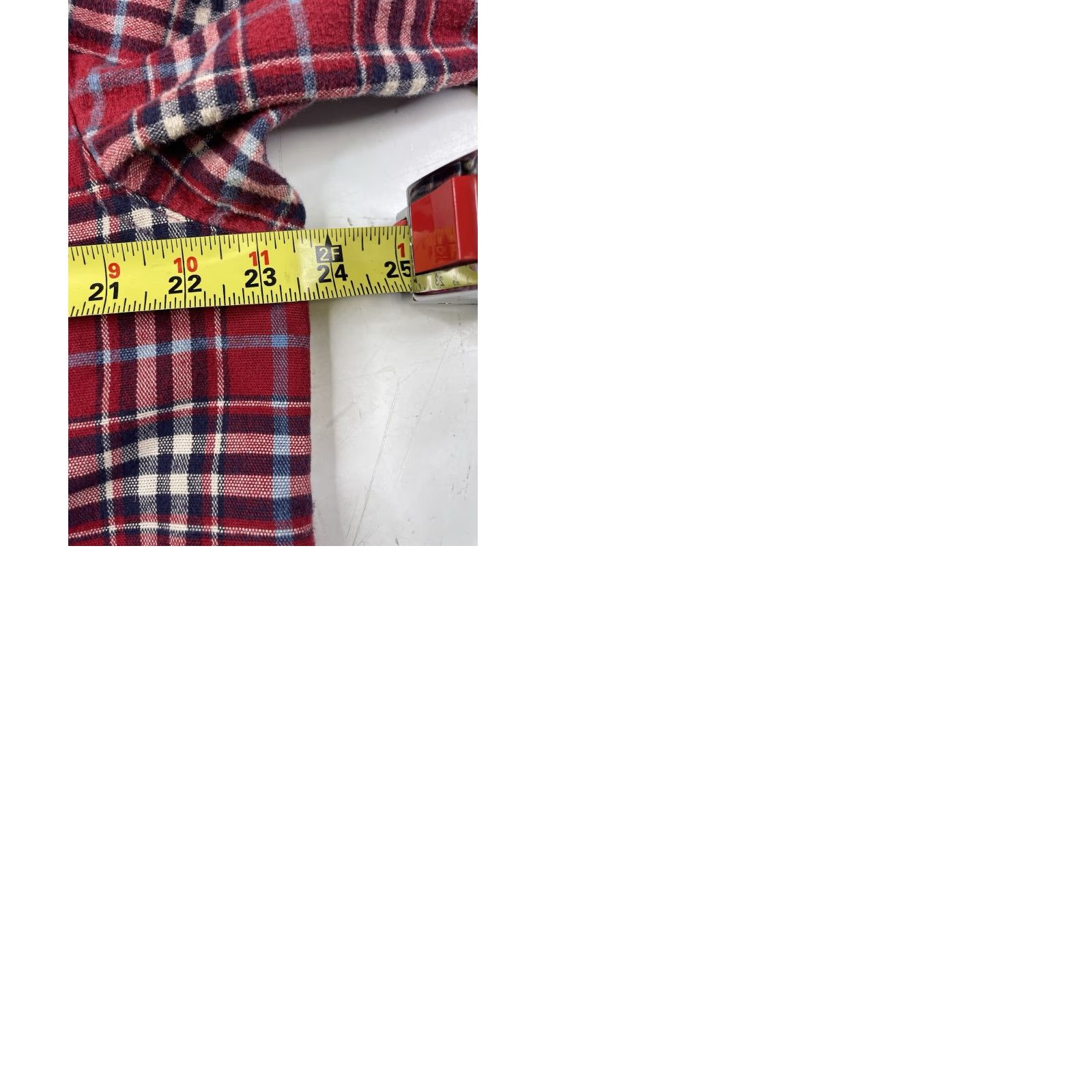 Vintage VINTAGE LL Bean Chamois Plaid Flannel Button Up Shirt Red 277981 Mens Medium Traditional Size US M / EU 48-50 / 2 - 9 Thumbnail