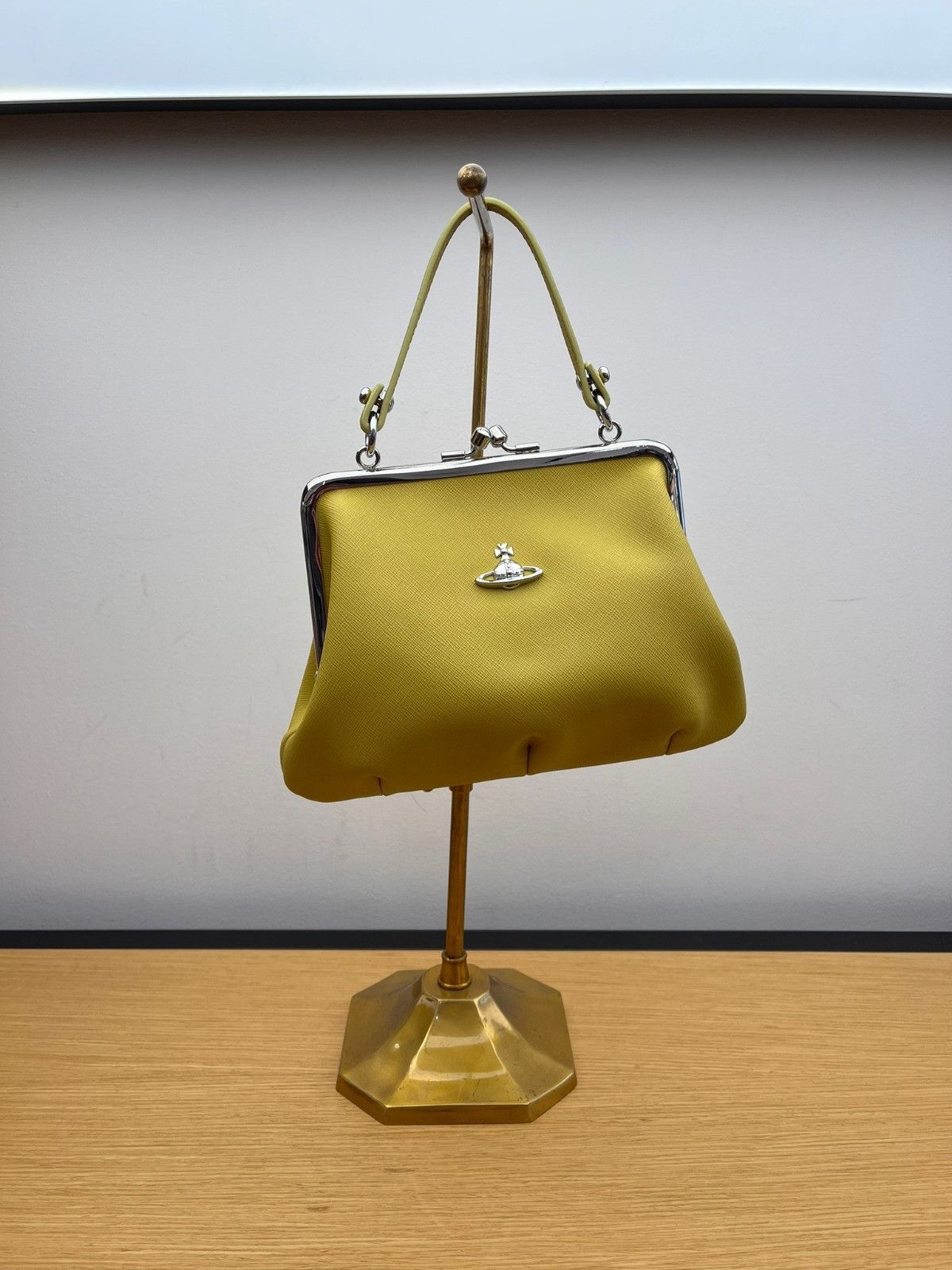 Vivienne Westwood o1f1d3z0625 Size: OS / Granny Bag in Kiwi Size ONE SIZE - 1 Preview