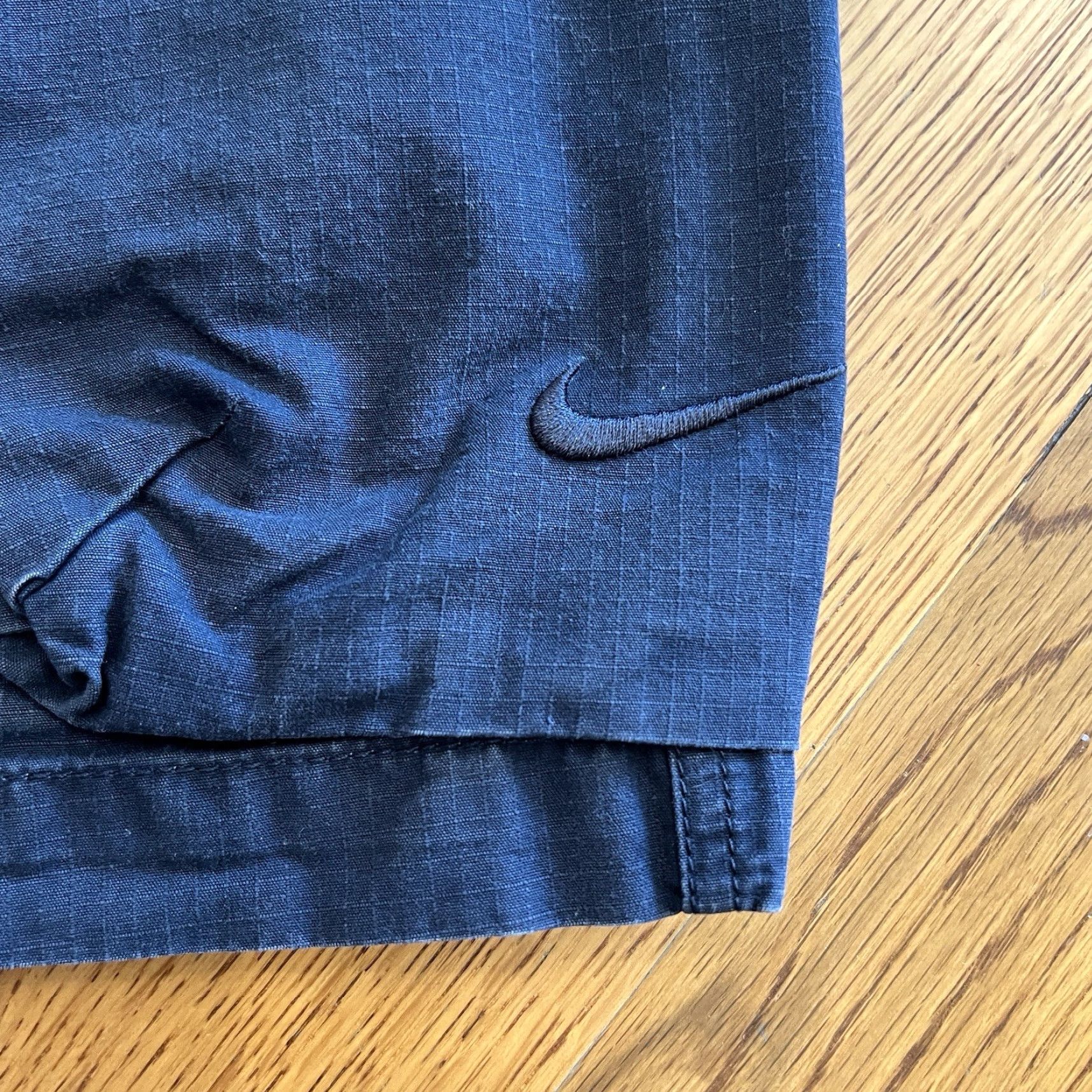 Nike Nike Cargo Shorts Tactical Zip Pocket Hiking Mens Size 34 Navy Blue Cargo Pocket Cotton Flat Front Summer 90s? Size US 34 / EU 50 - 2 Thumbnail