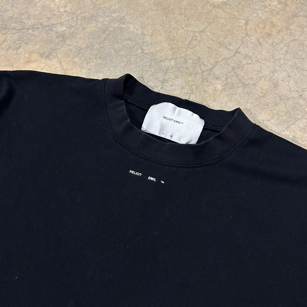 Designer × Heliot Emil Heliot Emil Center Logo Tee Size US XL / EU 56 / 4 - 3 Thumbnail