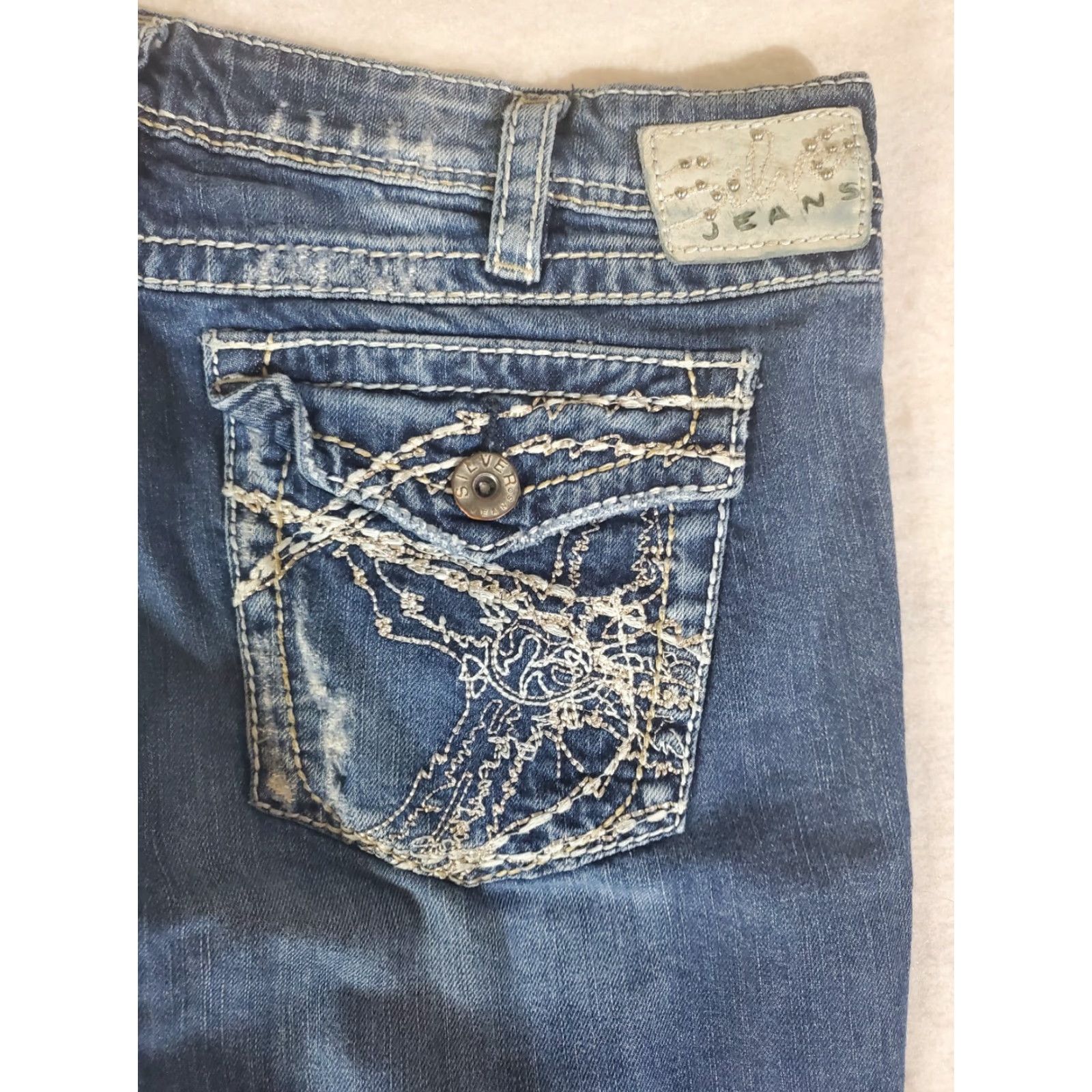 Silver Jeans Co. VINTAGE not applicable here; Silver Jeans Berkley Surplus Bootcut Distressed 5-Pocket Womens 32x31 Blue Jeans Size 24" / US 00 / IT 34 - 7 Thumbnail