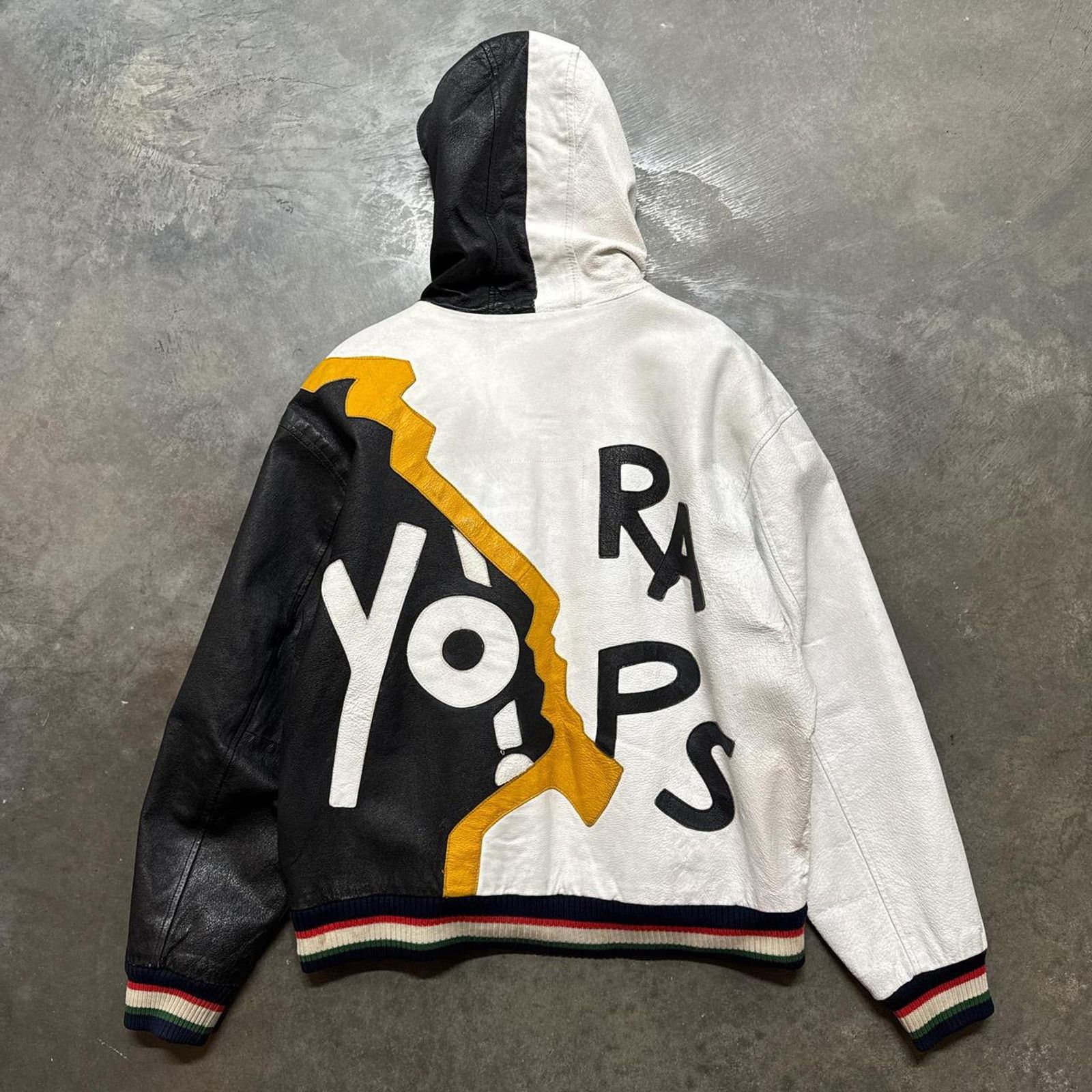 Vintage Vintage YO MTV RAPS Promo Hooded Rap HipHop Leather Jacket Size US M / EU 48-50 / 2 - 1 Thumbnail