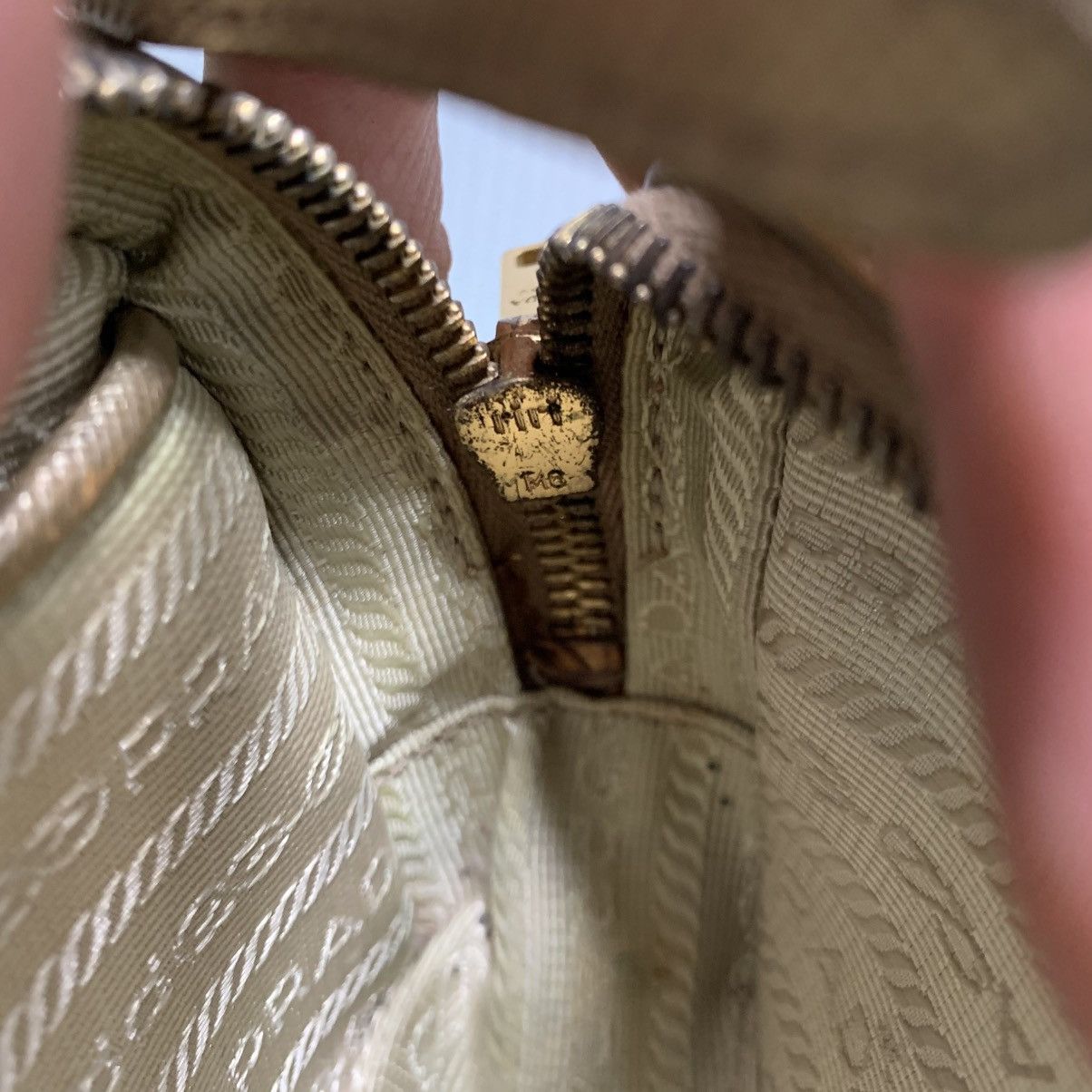 Prada Prada Mini Leather Slingbag Size ONE SIZE - 16 Thumbnail