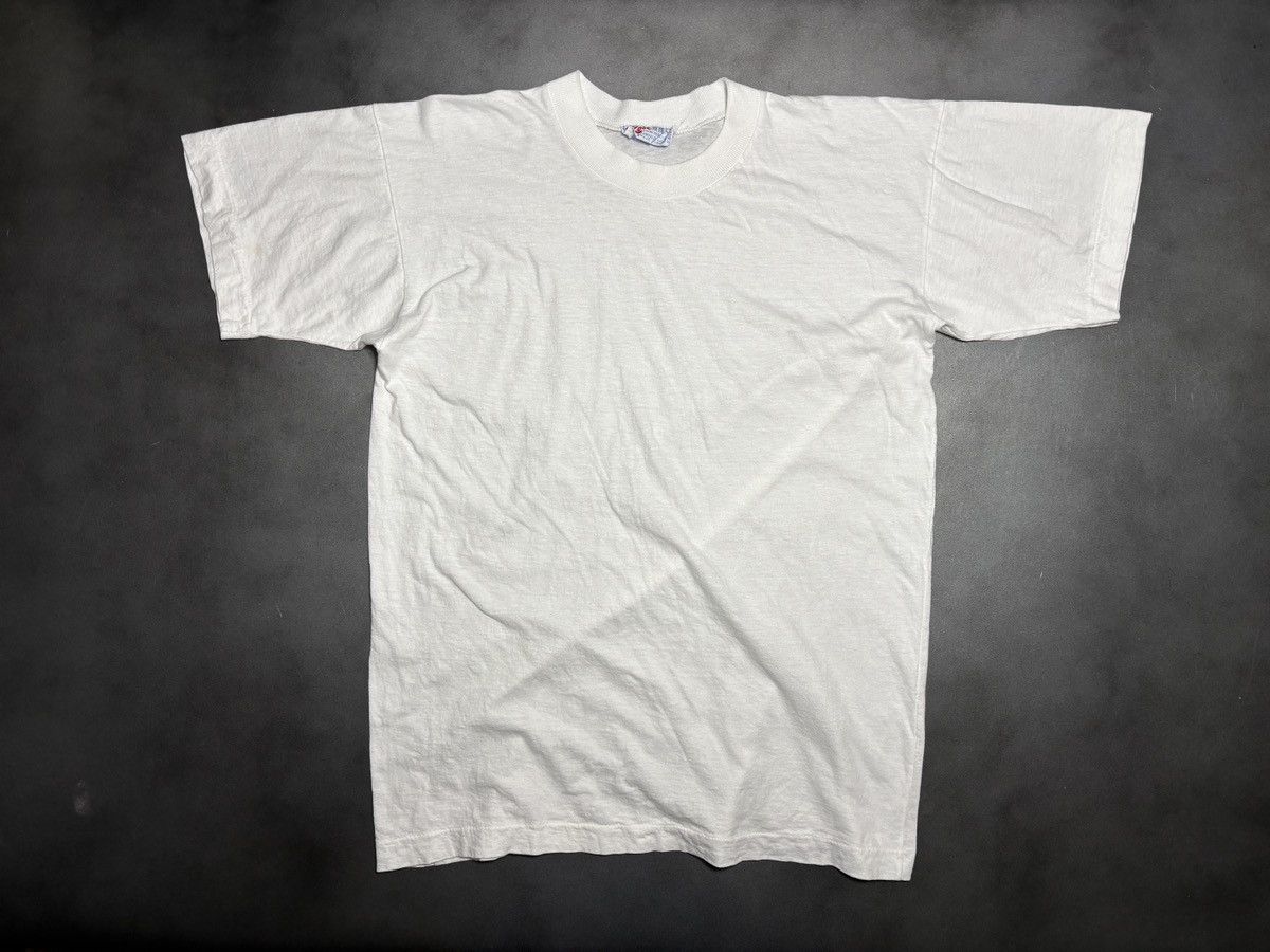 Vintage Vintage Blank Tee 1980s White T-Shirt 80s Rose Single Stitch Size US S / EU 44-46 / 1 - 10 Thumbnail