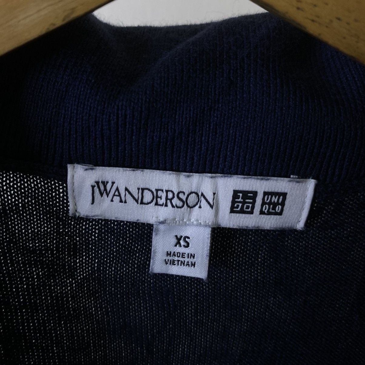 JW Anderson For Uniqlo Twin Tipped Women Polo Tshirt Size XS / US 0-2 / IT 36-38 - 4 Thumbnail