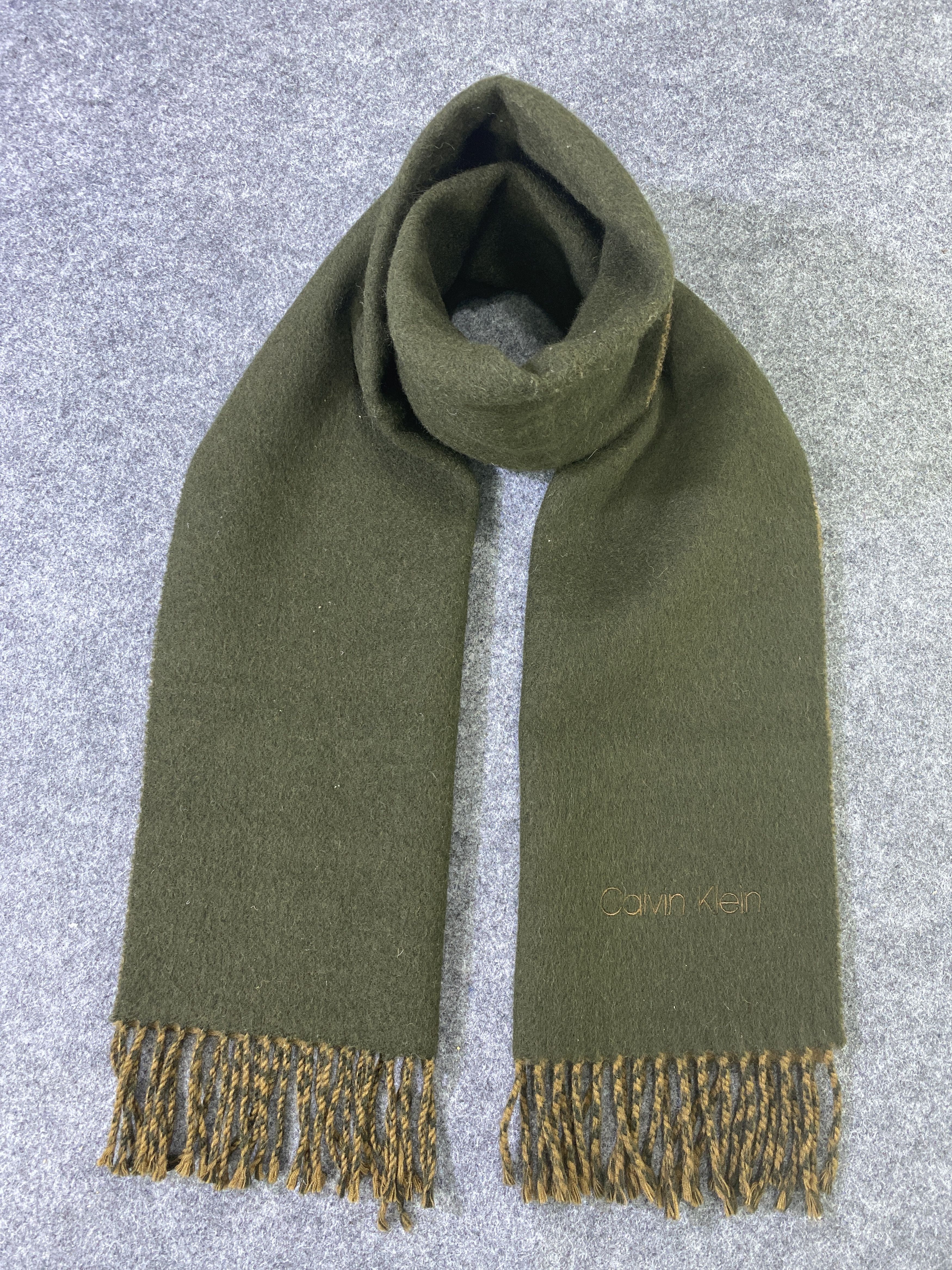 Calvin Klein Calvin Klein Scarf / Muffler / Neckwear - T793 Size ONE SIZE - 1 Thumbnail