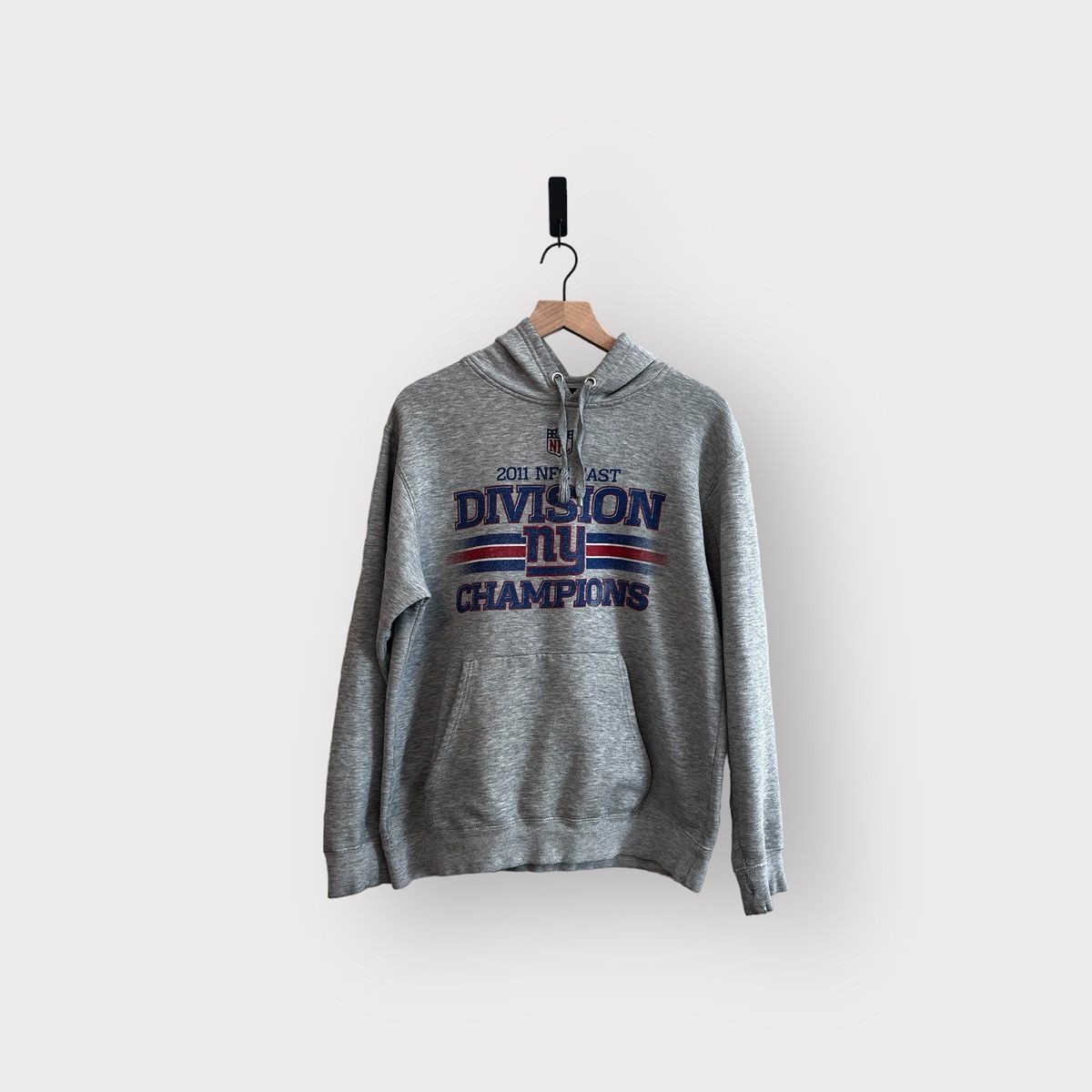 Vintage 2011 NFC East Division NY Giants Champions NFL Hoodie Size US M / EU 48-50 / 2 - 1 Thumbnail