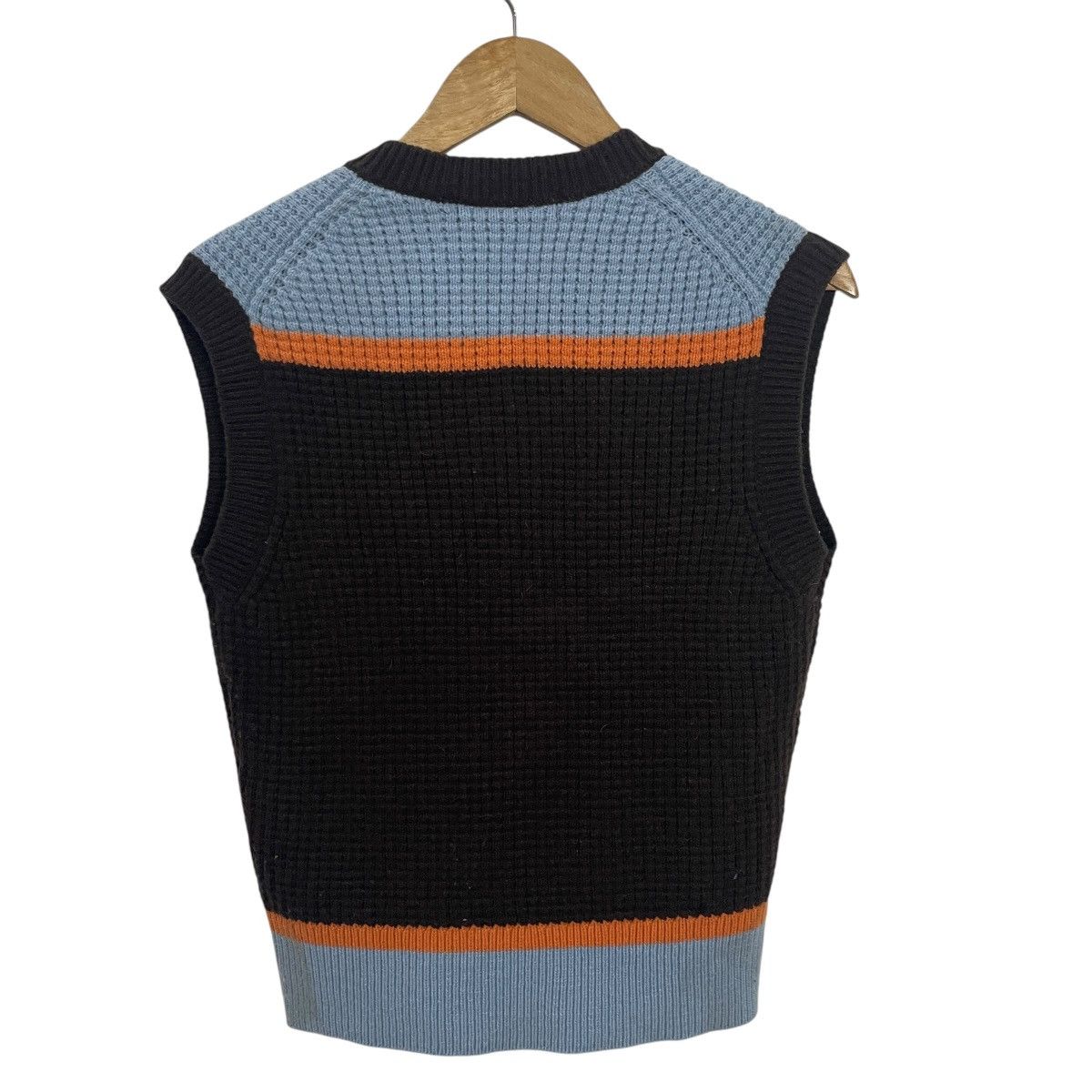 Marni × Uniqlo Vintage Marni X Uniqlo Sleeveles knitwear Size M / US 6-8 / IT 42-44 - 7 Thumbnail