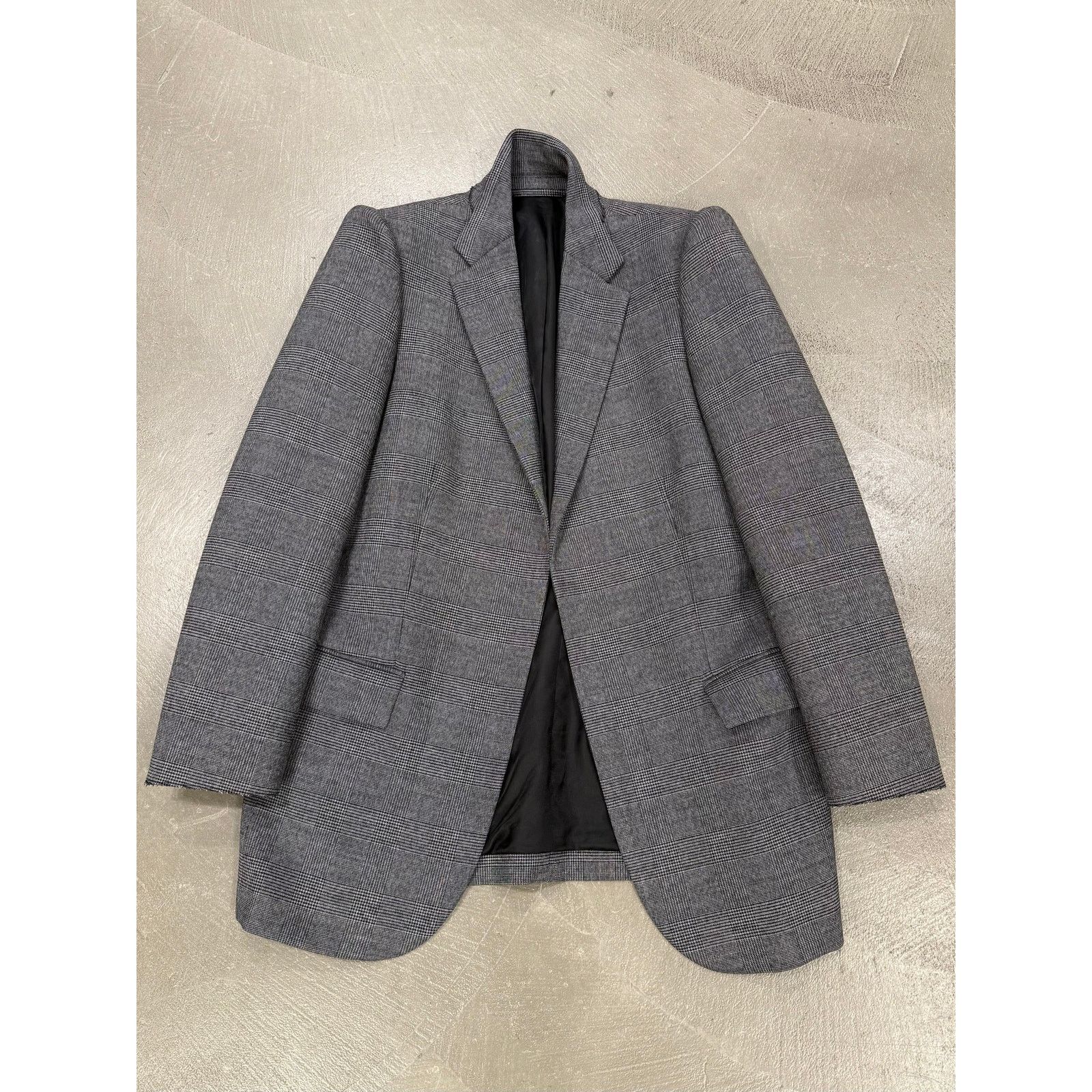 Balenciaga 2019 Balenciaga runway suspended shoulder blazer jacket Size US S / EU 44-46 / 1 - 1 Thumbnail