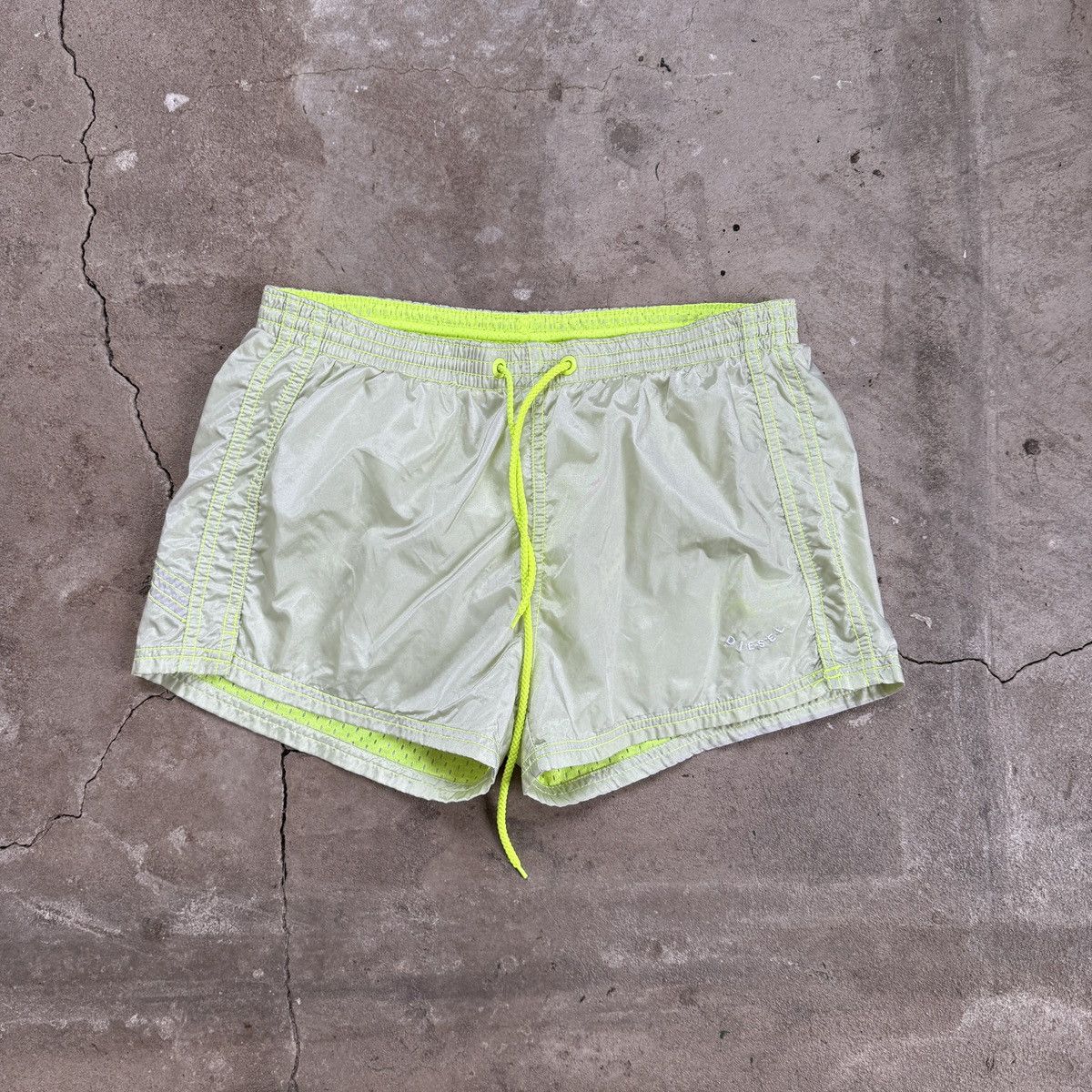 Diesel × Vintage Vintage Diesel Beachwear Shorts Size US 32 / EU 48 - 1 Thumbnail