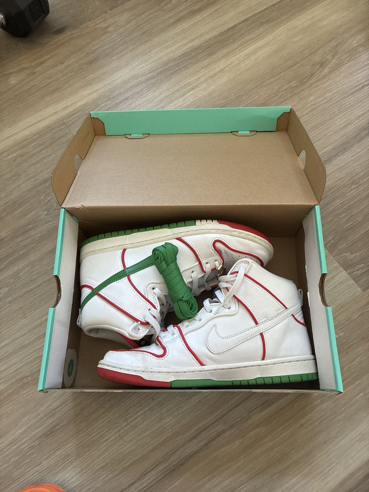 Nike SB Nike SB Dunk High PRM QS Size US 8 / EU 41 - 1 Thumbnail