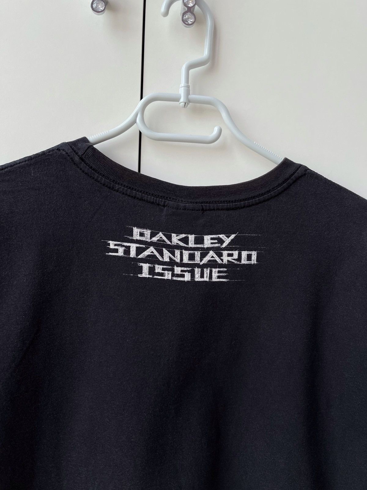 Oakley × Vintage Vintage Y2K Oakley Standard Issue Tee Skull Size US M / EU 48-50 / 2 - 4 Thumbnail