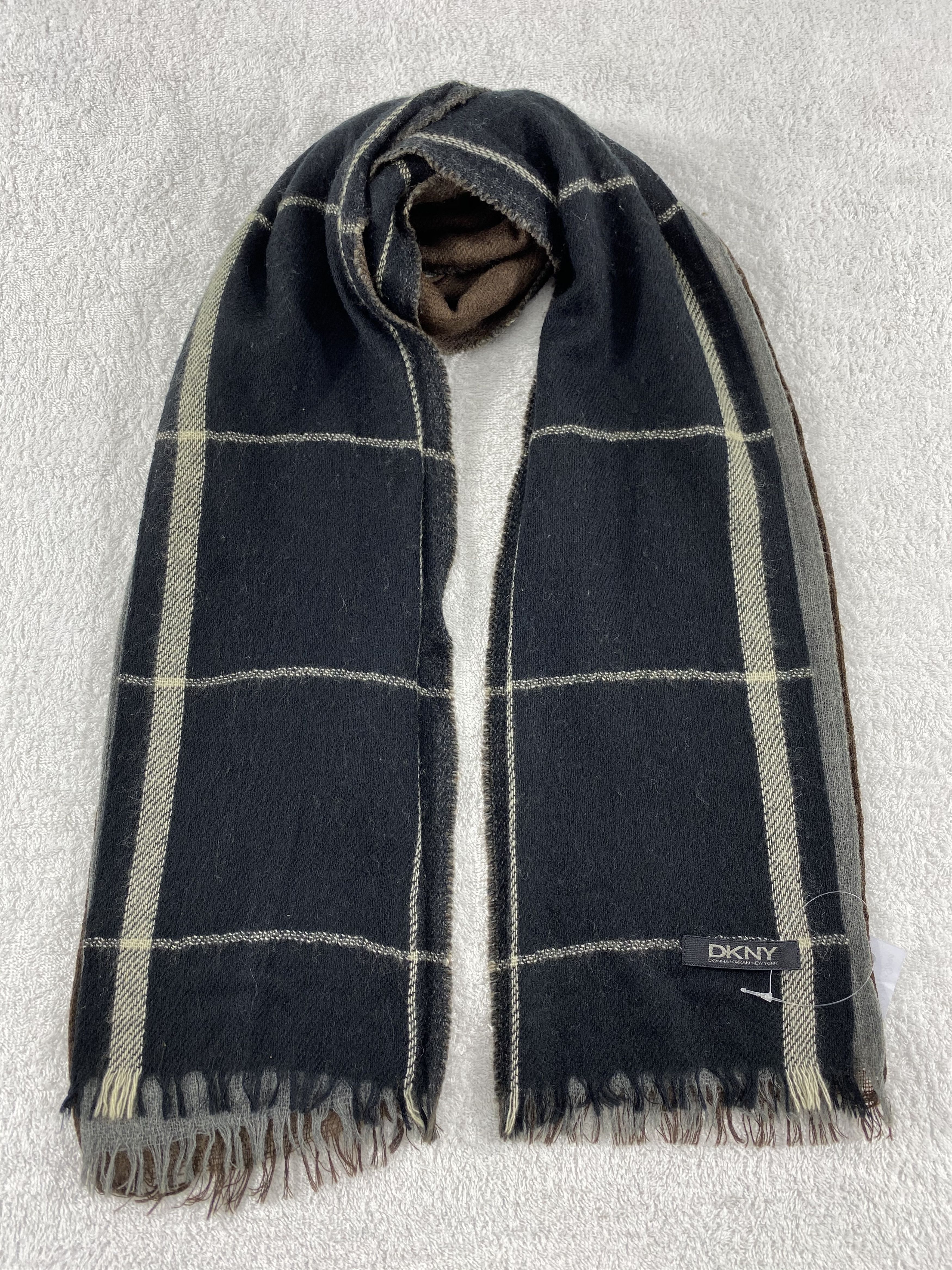 DKNY DKNY Scarf / Muffler / Neckwear - WW1767 Size ONE SIZE - 1 Thumbnail