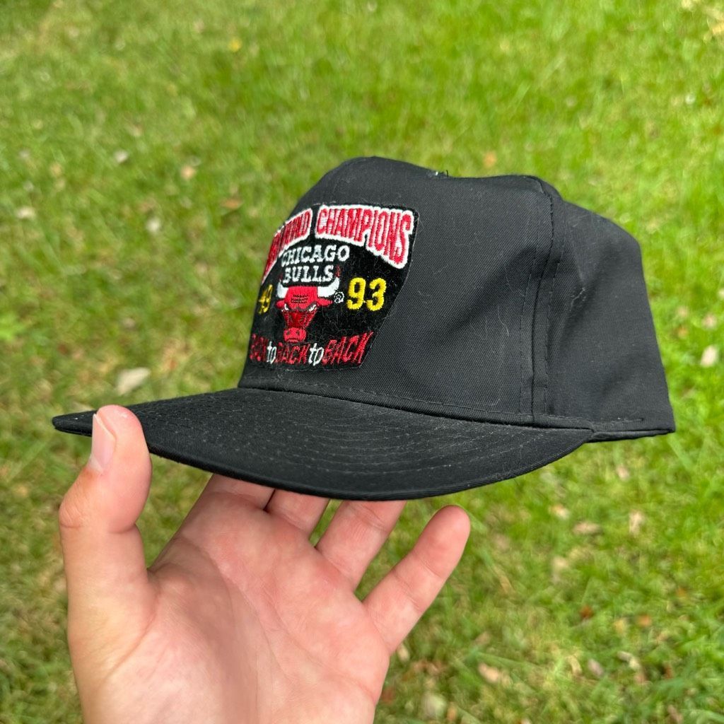 Sports Specialties Vintage 90s Chicago Bulls Back To Back Champions Snapback Ha Size ONE SIZE - 3 Thumbnail